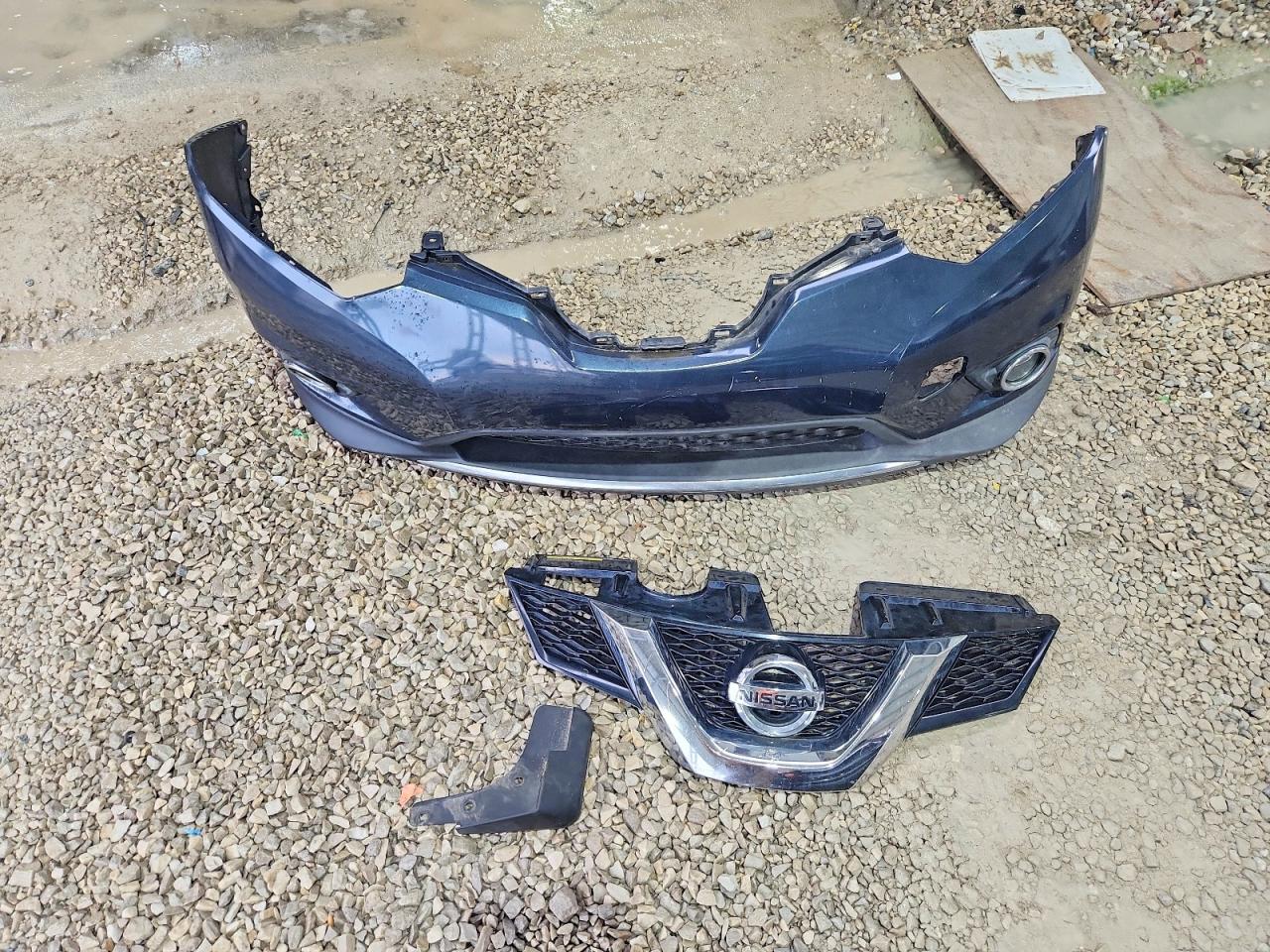 2015 Nissan Rogue S Black vin: KNMAT2MV3FP515880