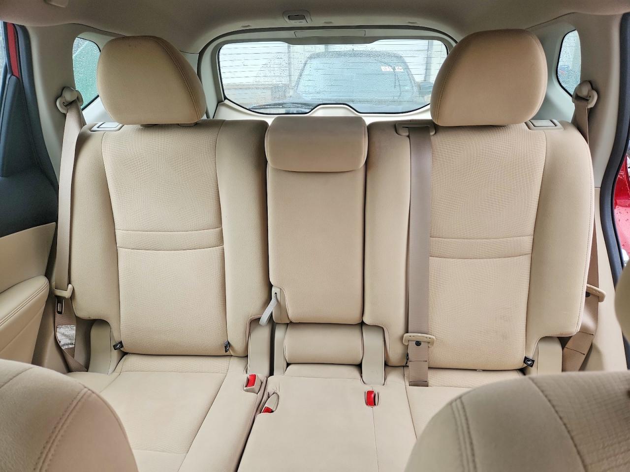 2015 Nissan Rogue S Burgundy vin: KNMAT2MV3FP537877