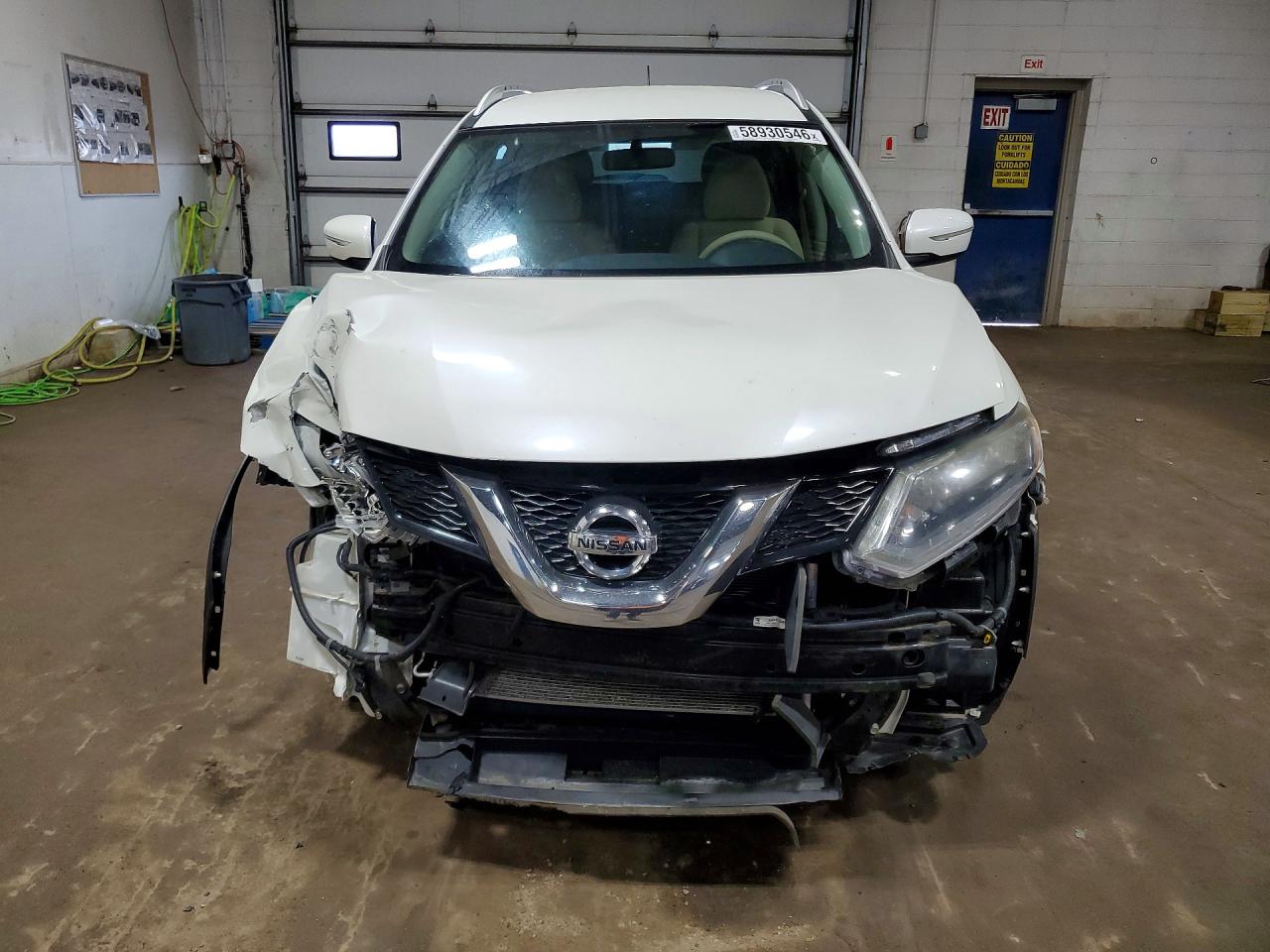 2015 Nissan Rogue S White vin: KNMAT2MV3FP566909
