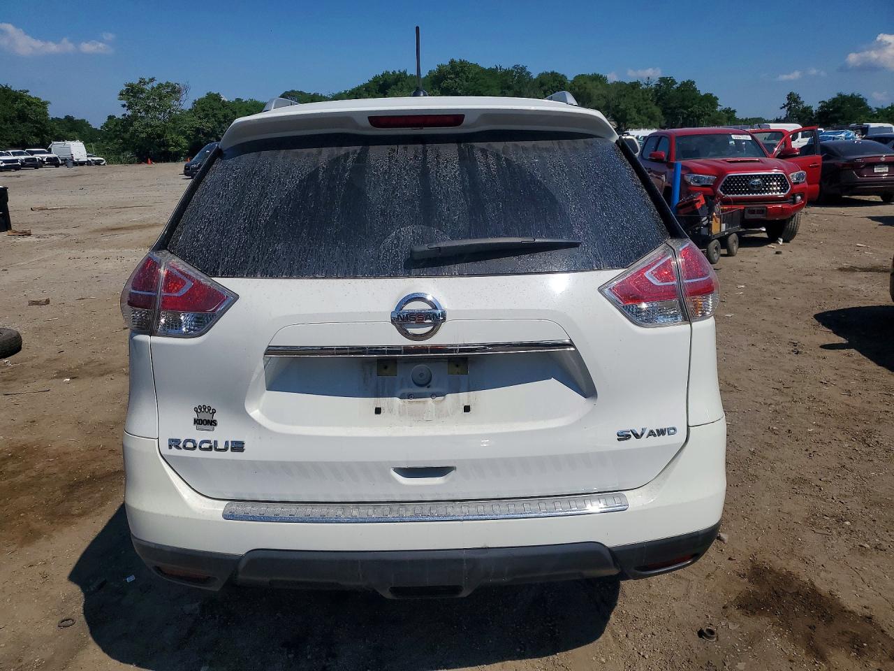 2015 Nissan Rogue Sv White vin: KNMAT2MV3FP567011