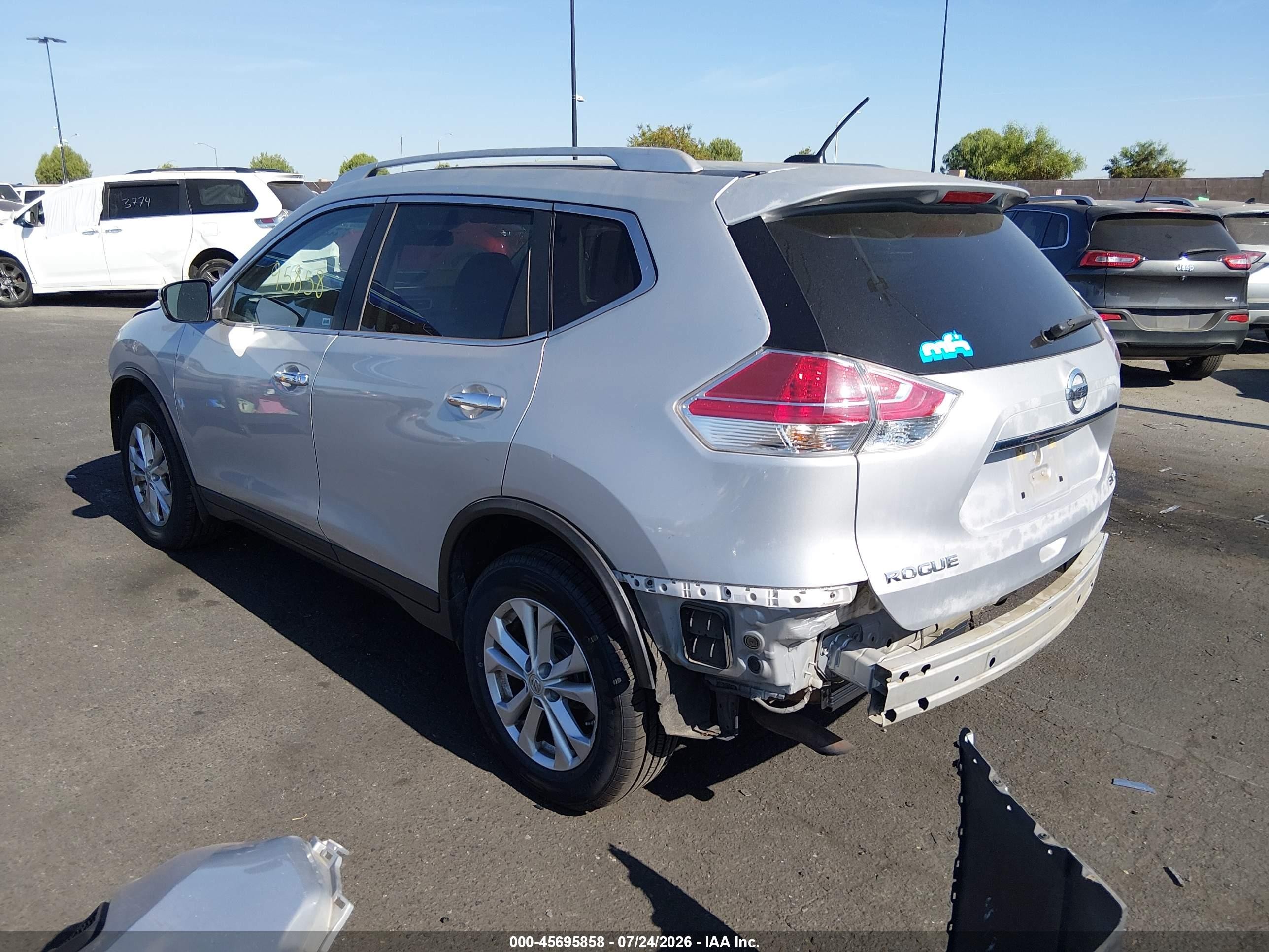 2015 Nissan Rogue Sv Silver vin: KNMAT2MV3FP568918