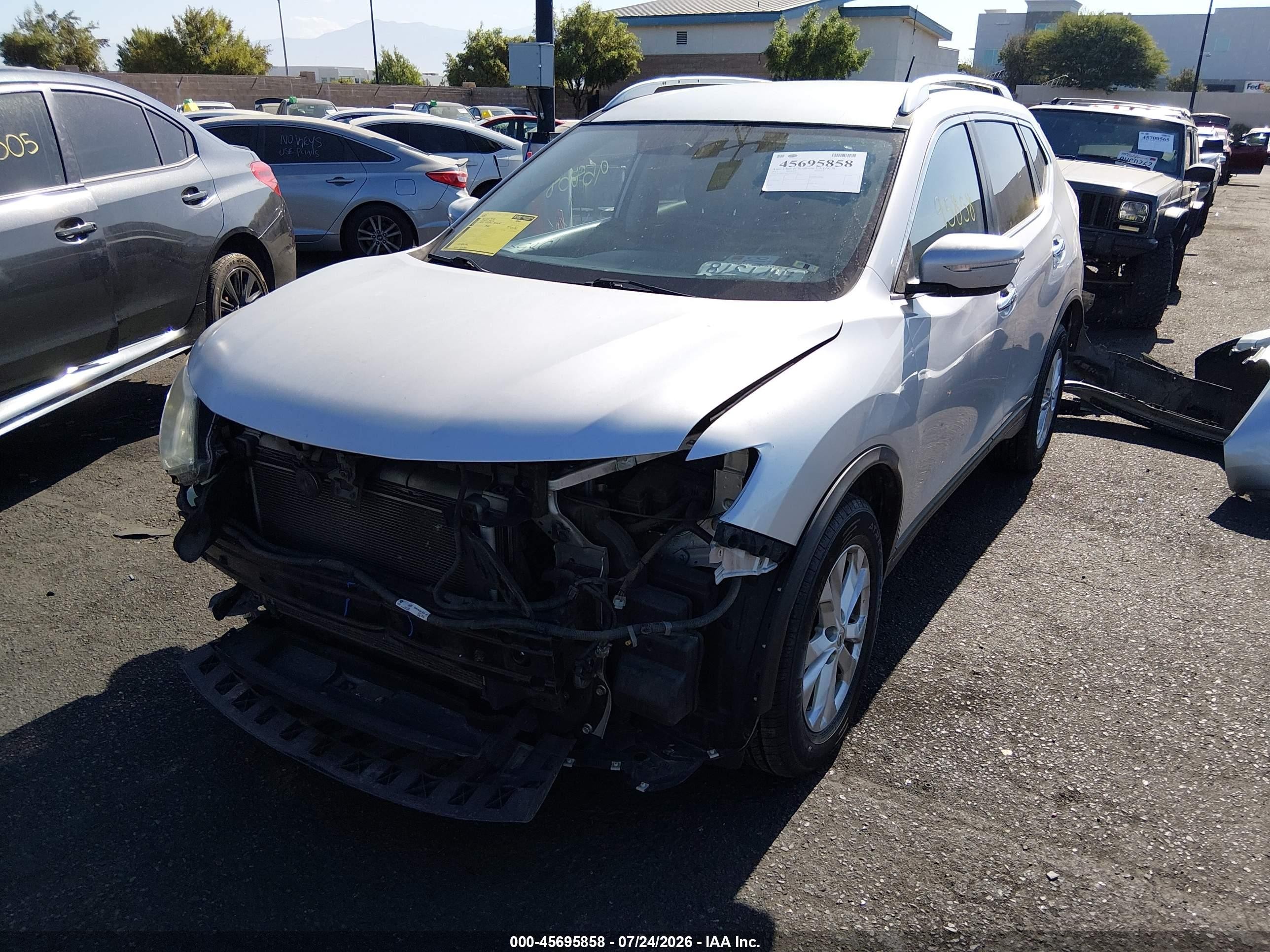2015 Nissan Rogue Sv Silver vin: KNMAT2MV3FP568918