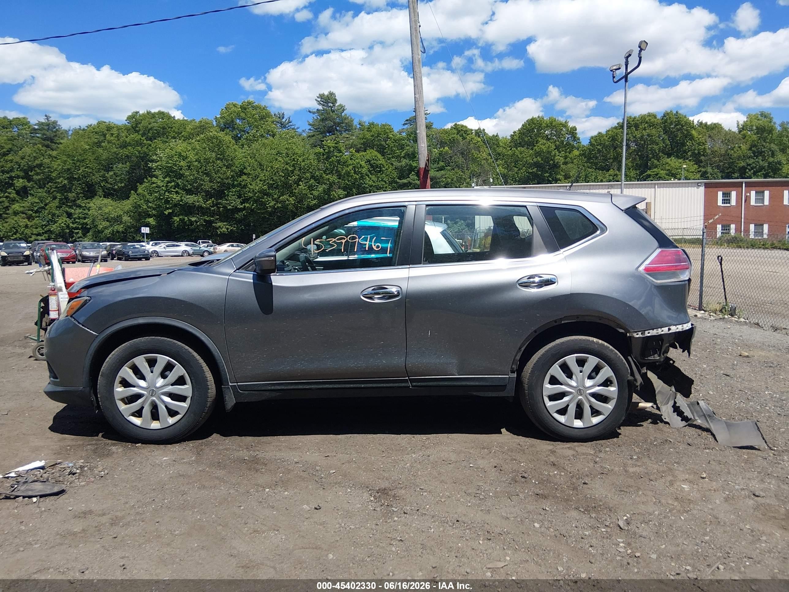 2015 Nissan Rogue S Gray vin: KNMAT2MV3FP576355