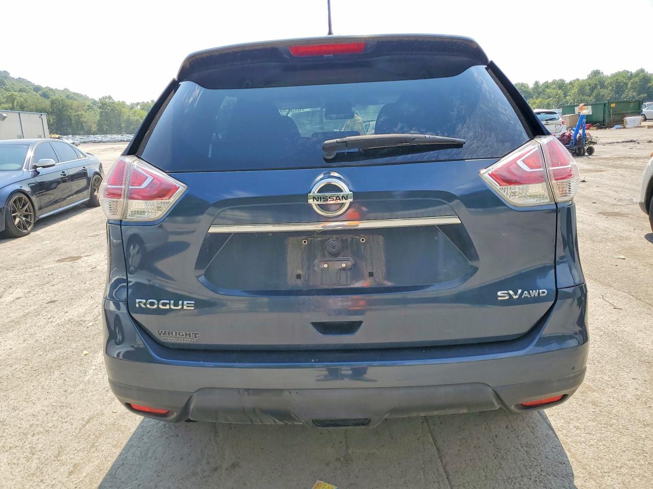 2015 Nissan Rogue Sv Blue vin: KNMAT2MV3FP577229