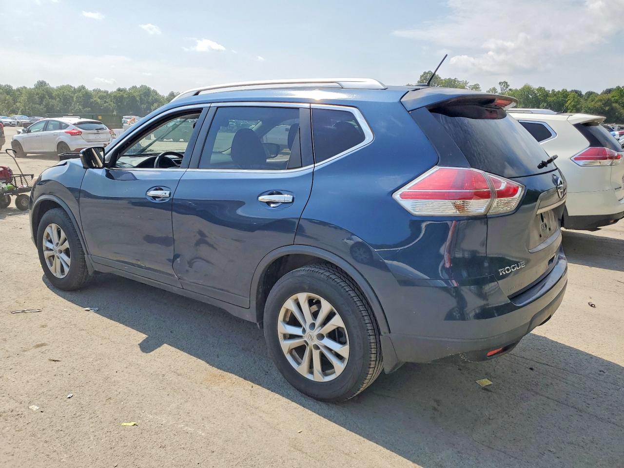 2015 Nissan Rogue Sv Blue vin: KNMAT2MV3FP577229