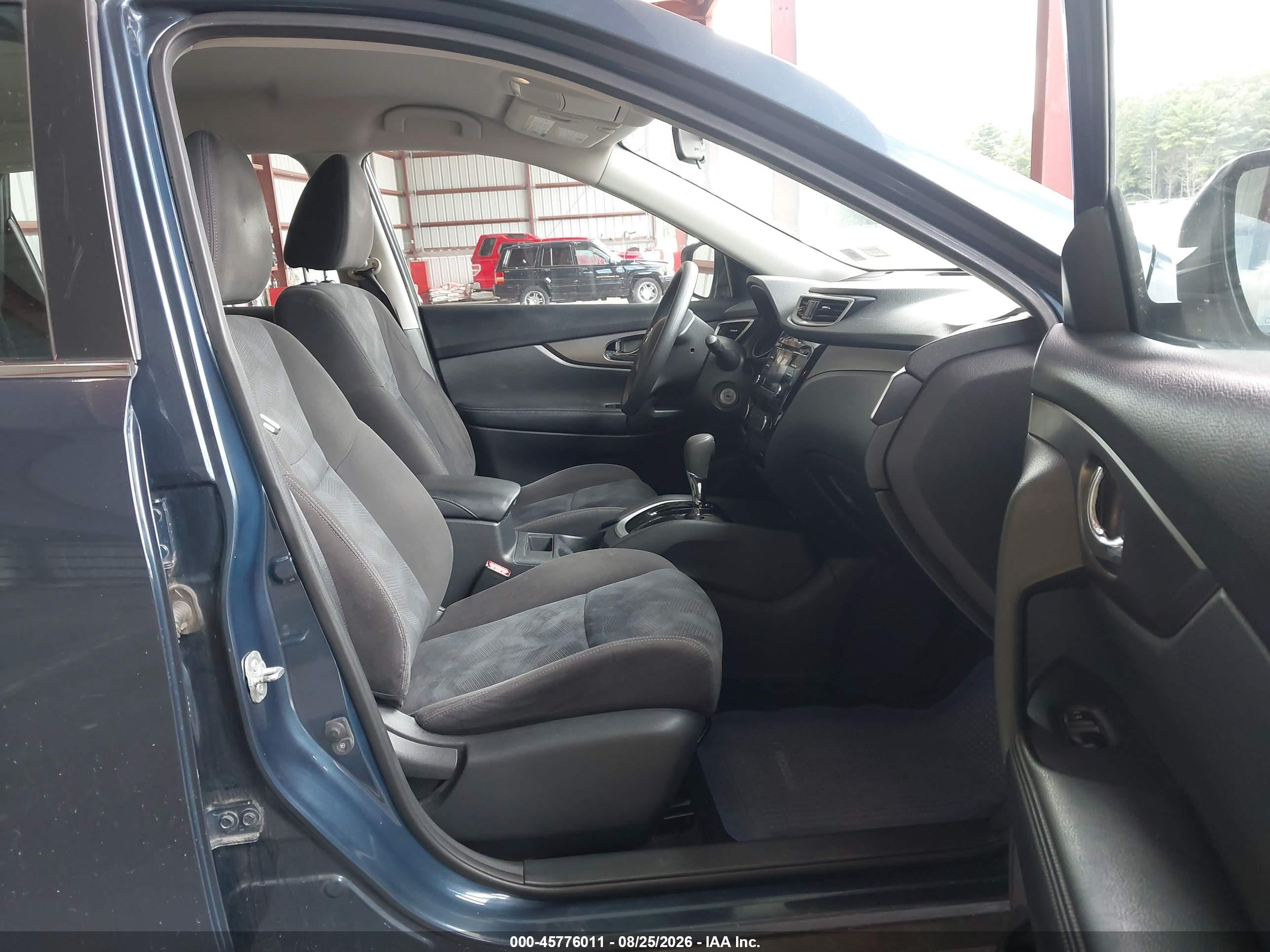 2015 Nissan Rogue S Blue vin: KNMAT2MV3FP582303