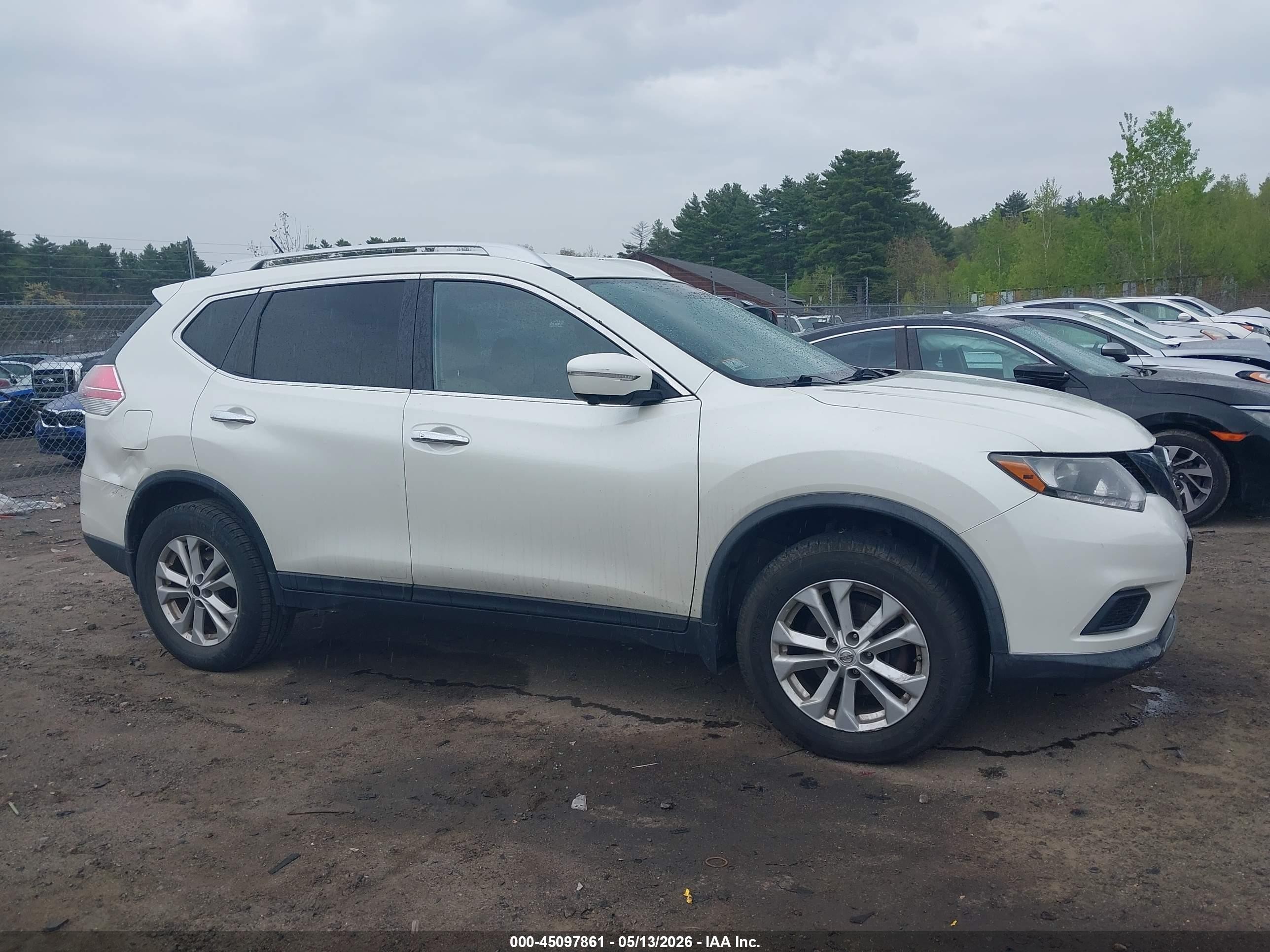 2015 Nissan Rogue Sv White vin: KNMAT2MV3FP590708