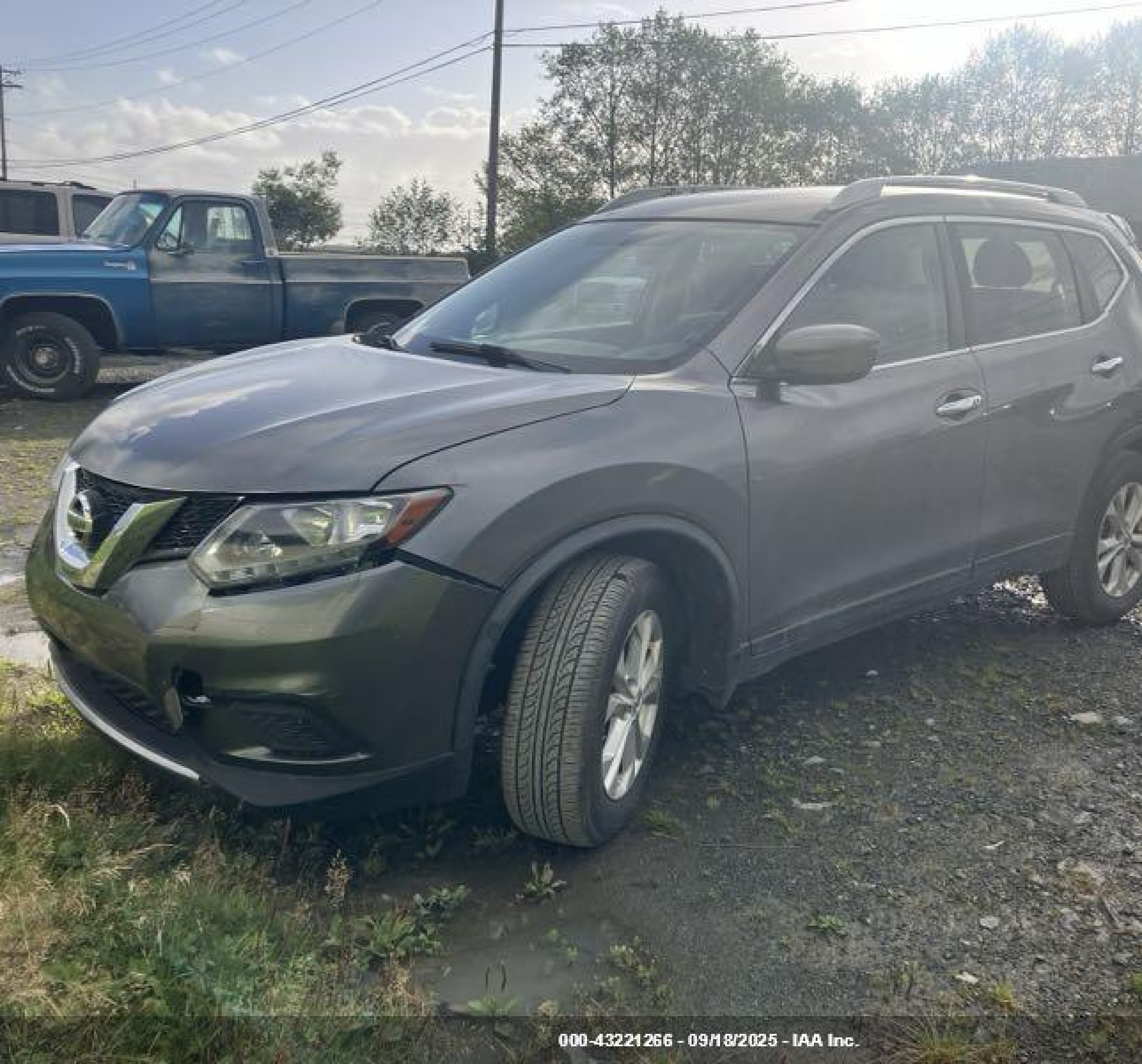 2016 Nissan Rogue Sv Gray vin: KNMAT2MV3GP627192