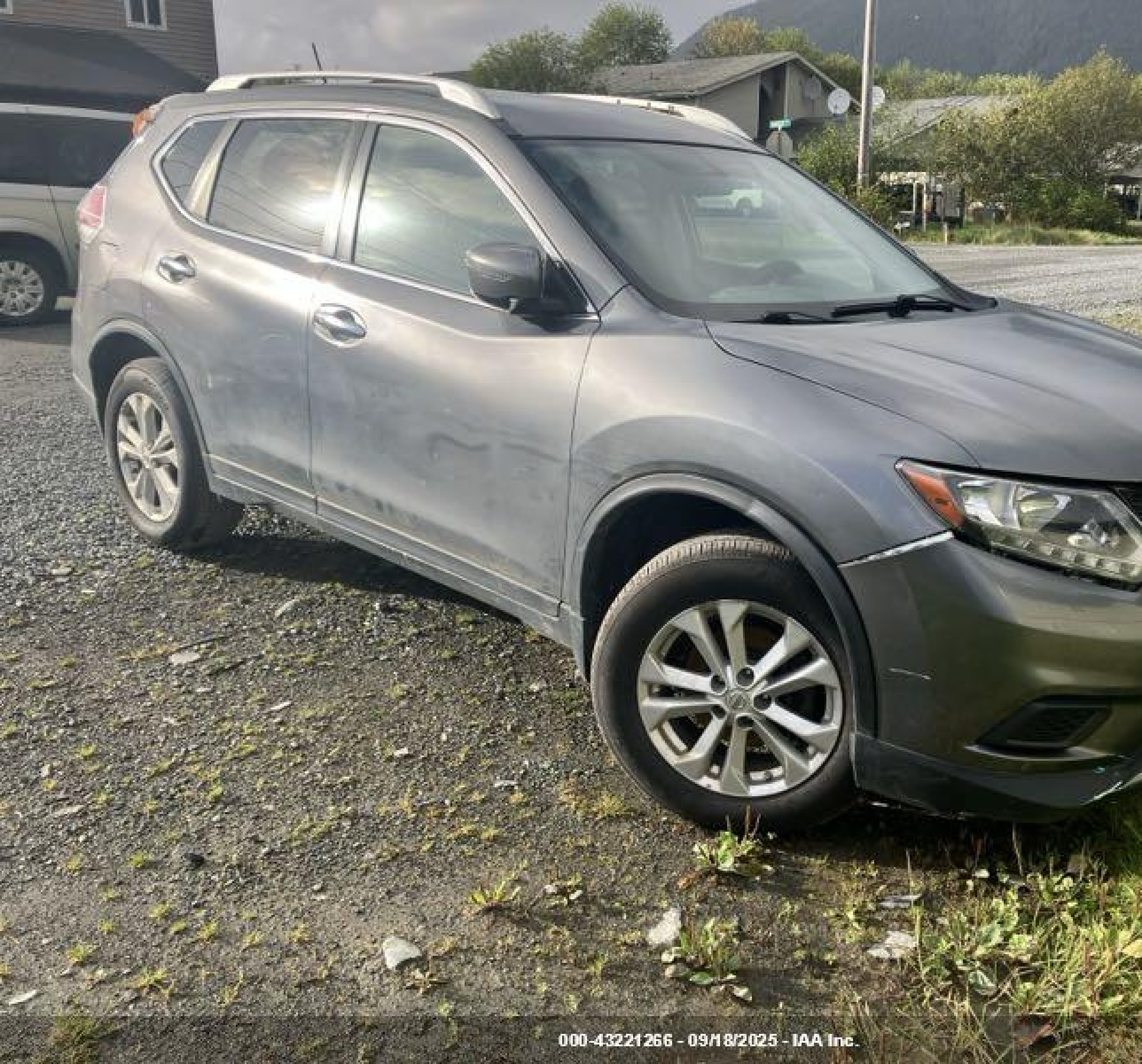 2016 Nissan Rogue Sv Gray vin: KNMAT2MV3GP627192