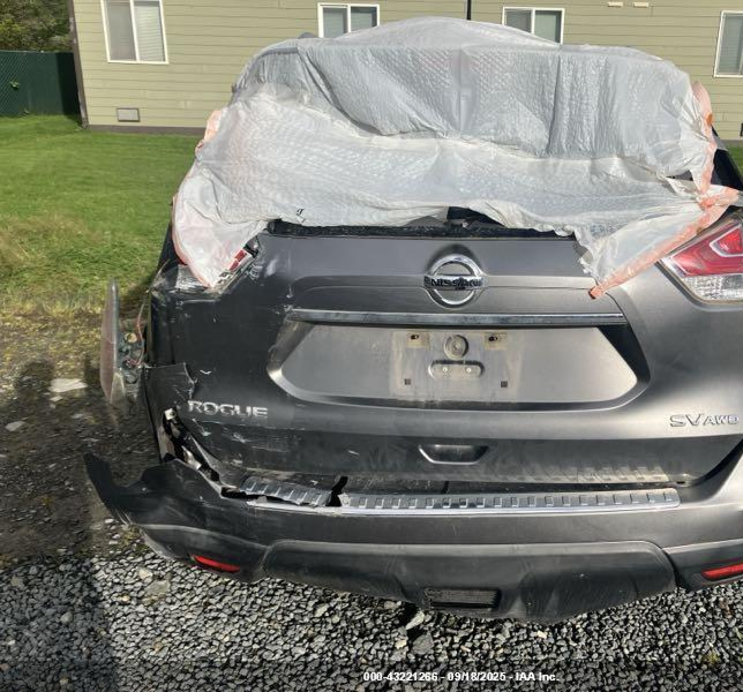 2016 Nissan Rogue Sv Gray vin: KNMAT2MV3GP627192