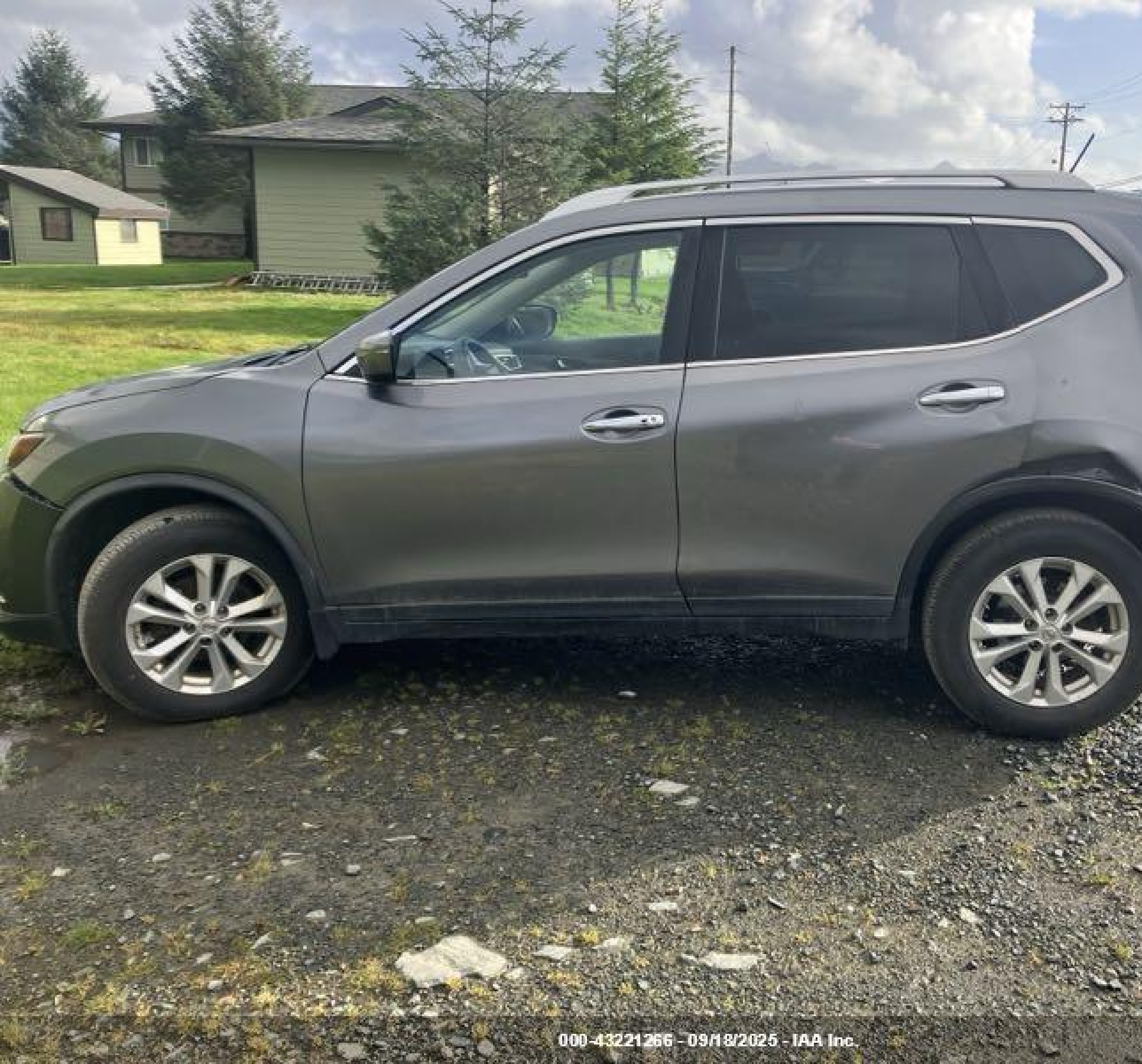 2016 Nissan Rogue Sv Gray vin: KNMAT2MV3GP627192