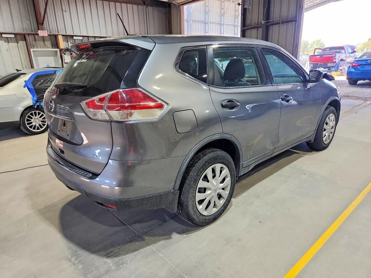 2016 Nissan Rogue S Gray vin: KNMAT2MV3GP660872
