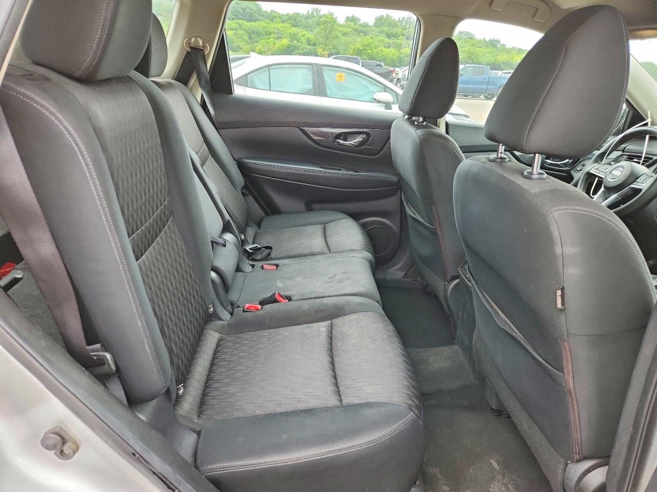2018 Nissan Rogue S Silver vin: KNMAT2MV3JP547057