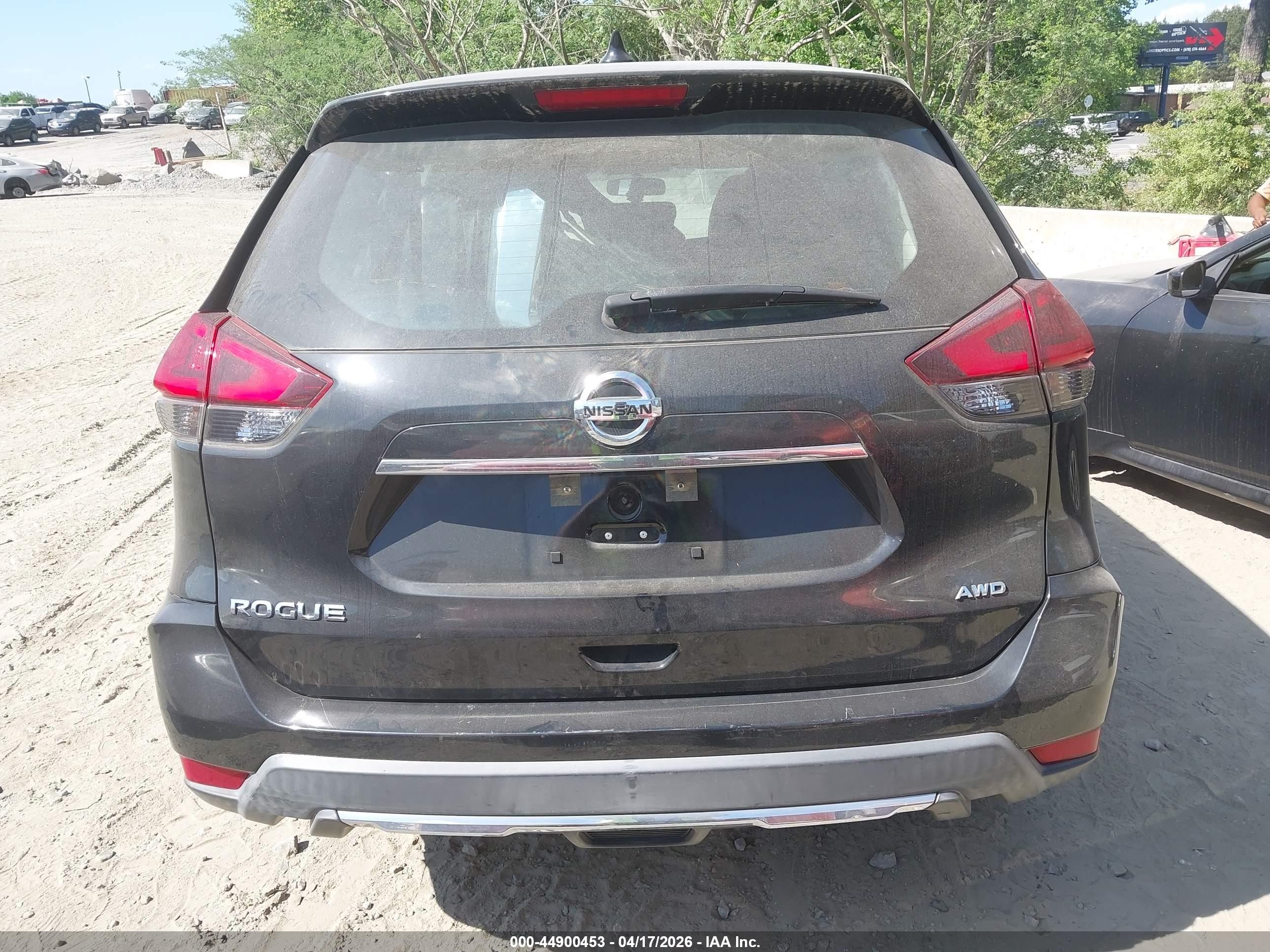 2018 Nissan Rogue S Черный vin: KNMAT2MV3JP604681