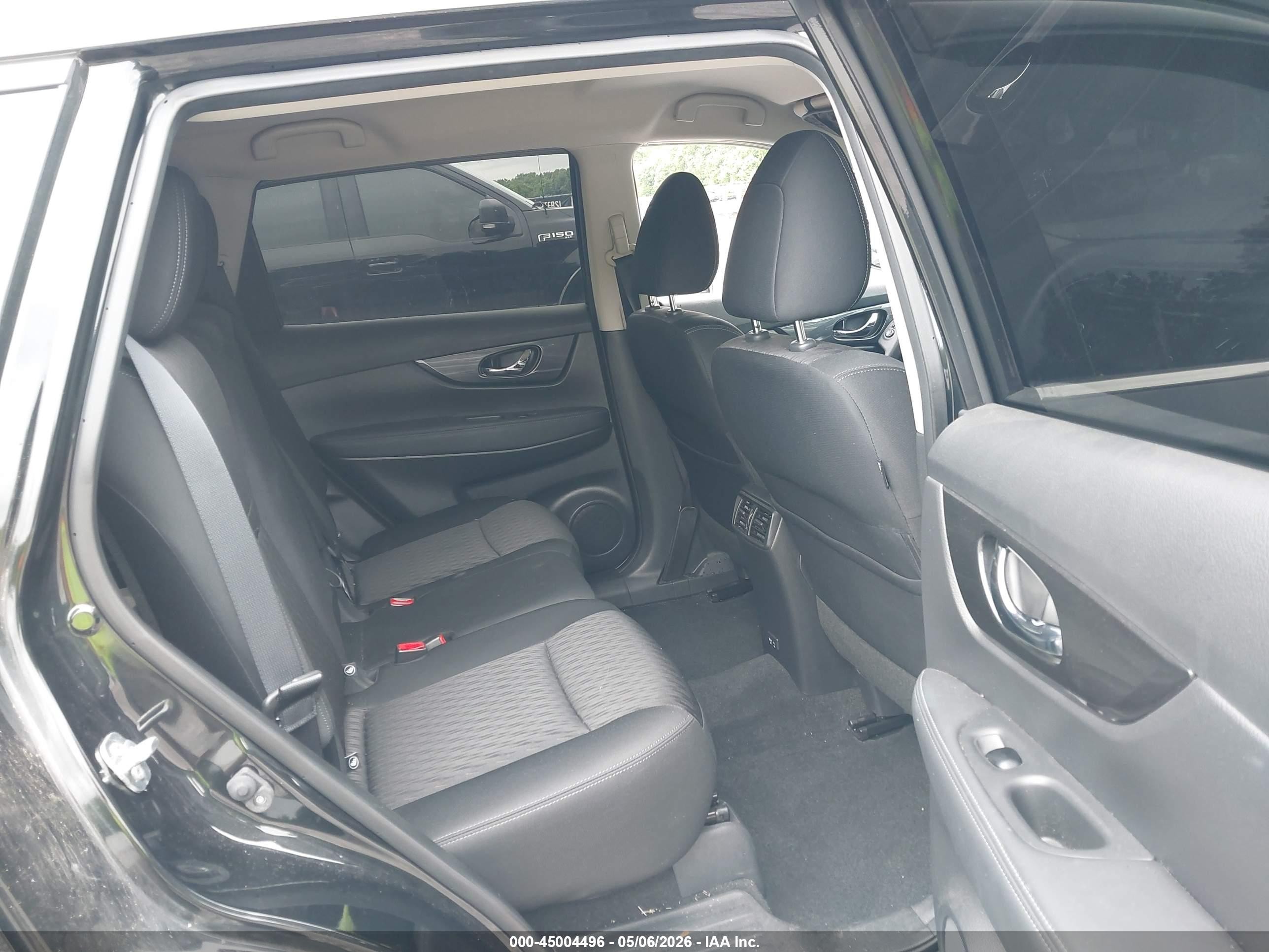 2019 Nissan Rogue Sv Черный vin: KNMAT2MV3KP546086