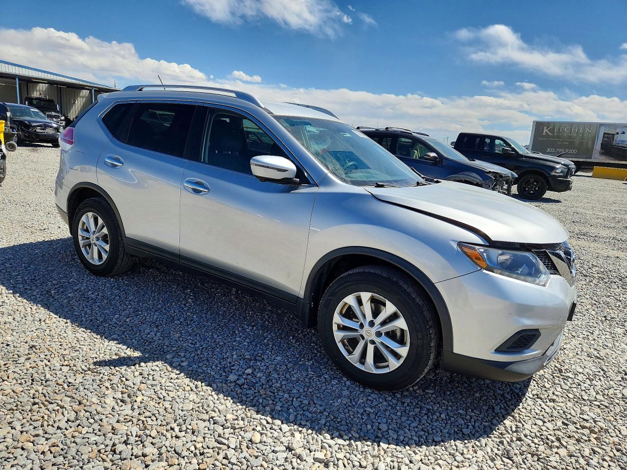 2015 Nissan Rogue Sv Серебряный vin: KNMAT2MV4FP506170