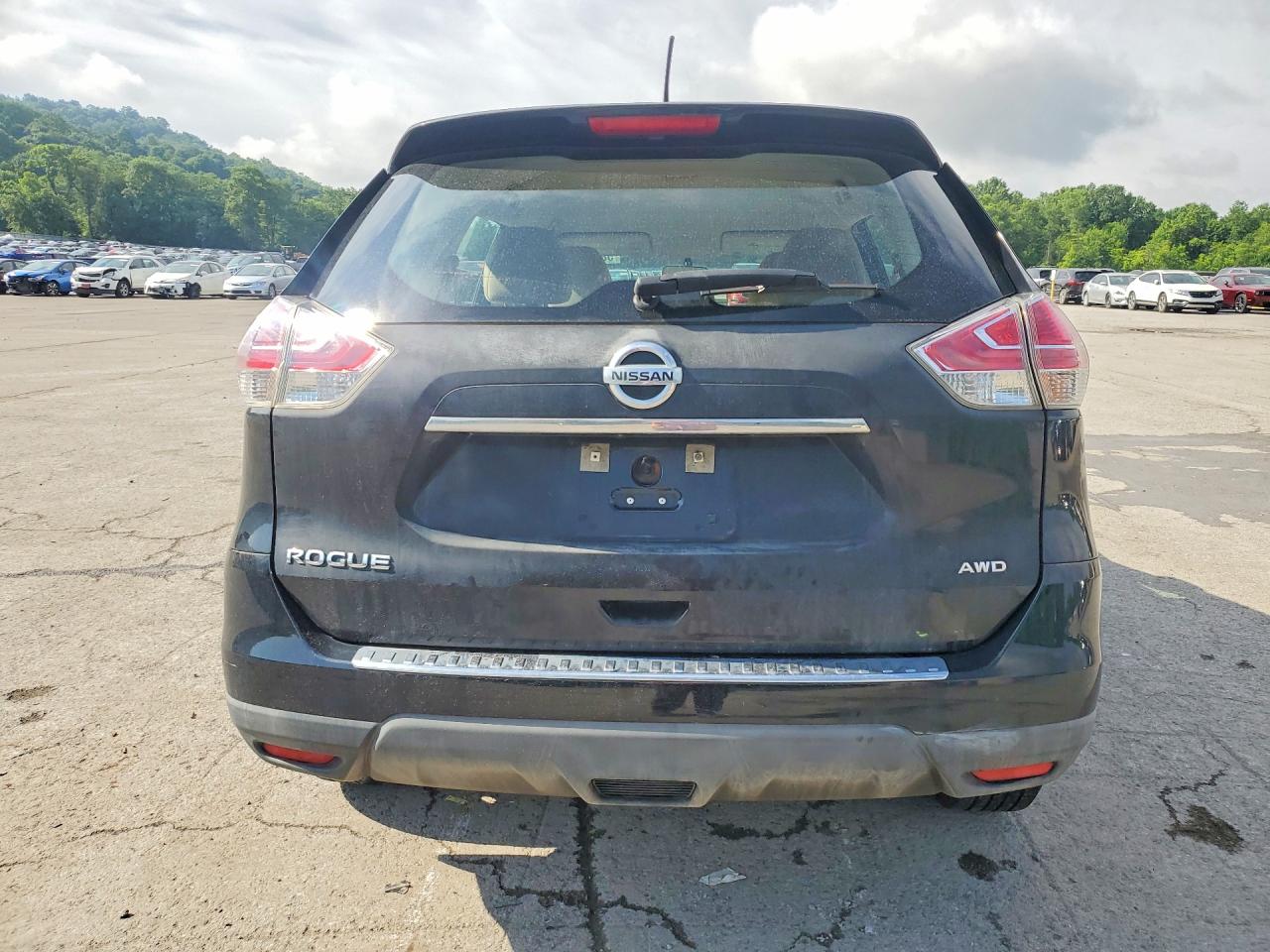 2015 Nissan Rogue S Черный vin: KNMAT2MV4FP512146
