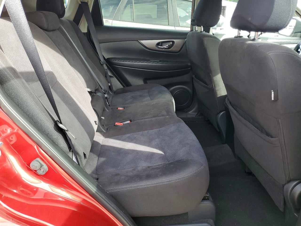 2015 Nissan Rogue Sv Red vin: KNMAT2MV4FP546281