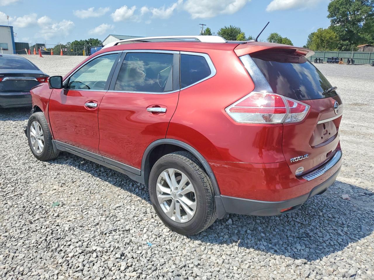 2015 Nissan Rogue Sv Maroon vin: KNMAT2MV4FP568572