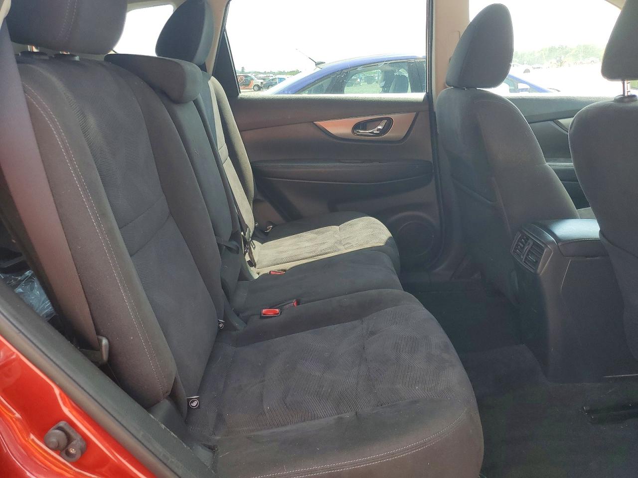 2015 Nissan Rogue Sv Maroon vin: KNMAT2MV4FP568572