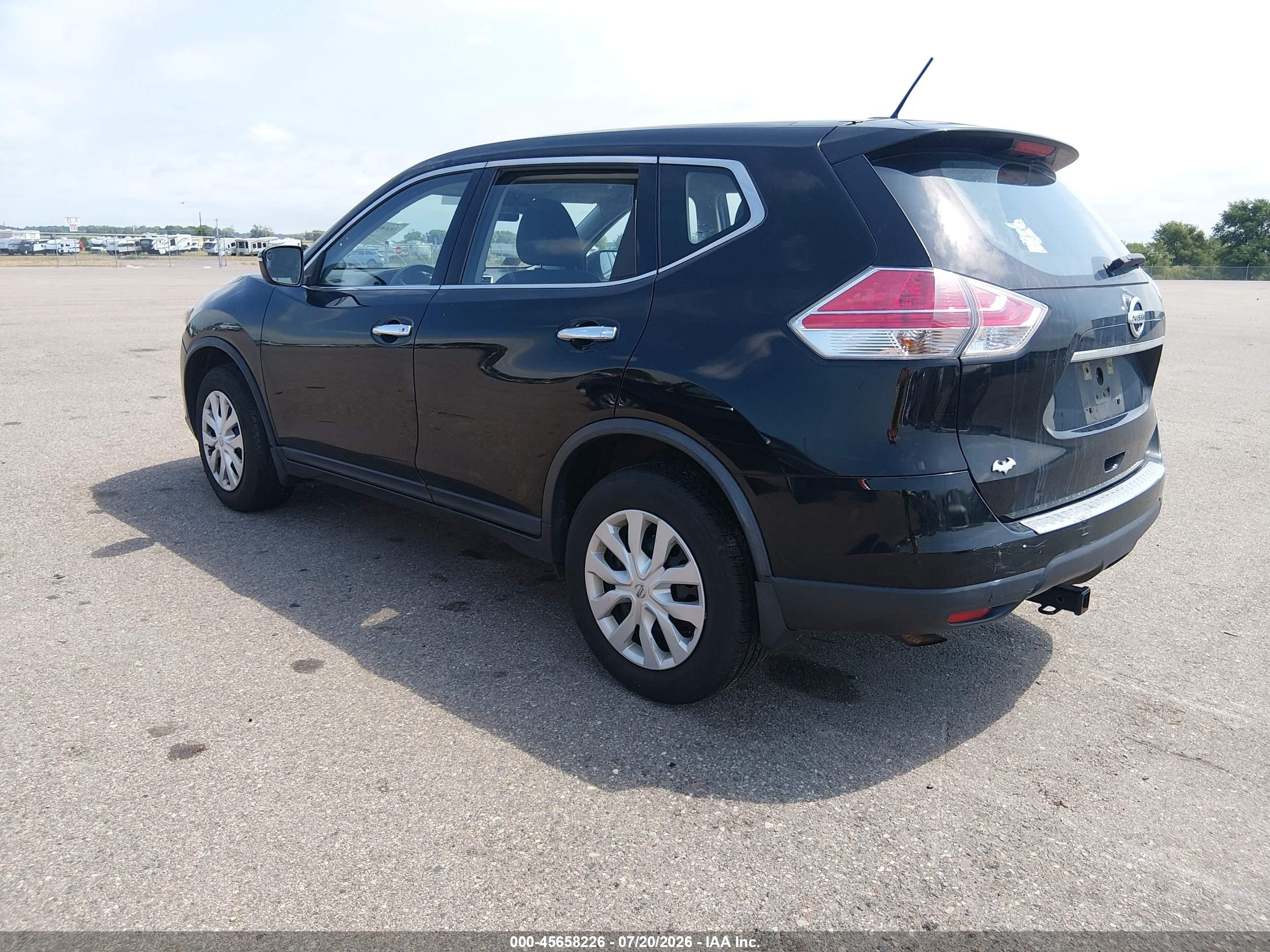 2015 Nissan Rogue S Черный vin: KNMAT2MV4FP580933
