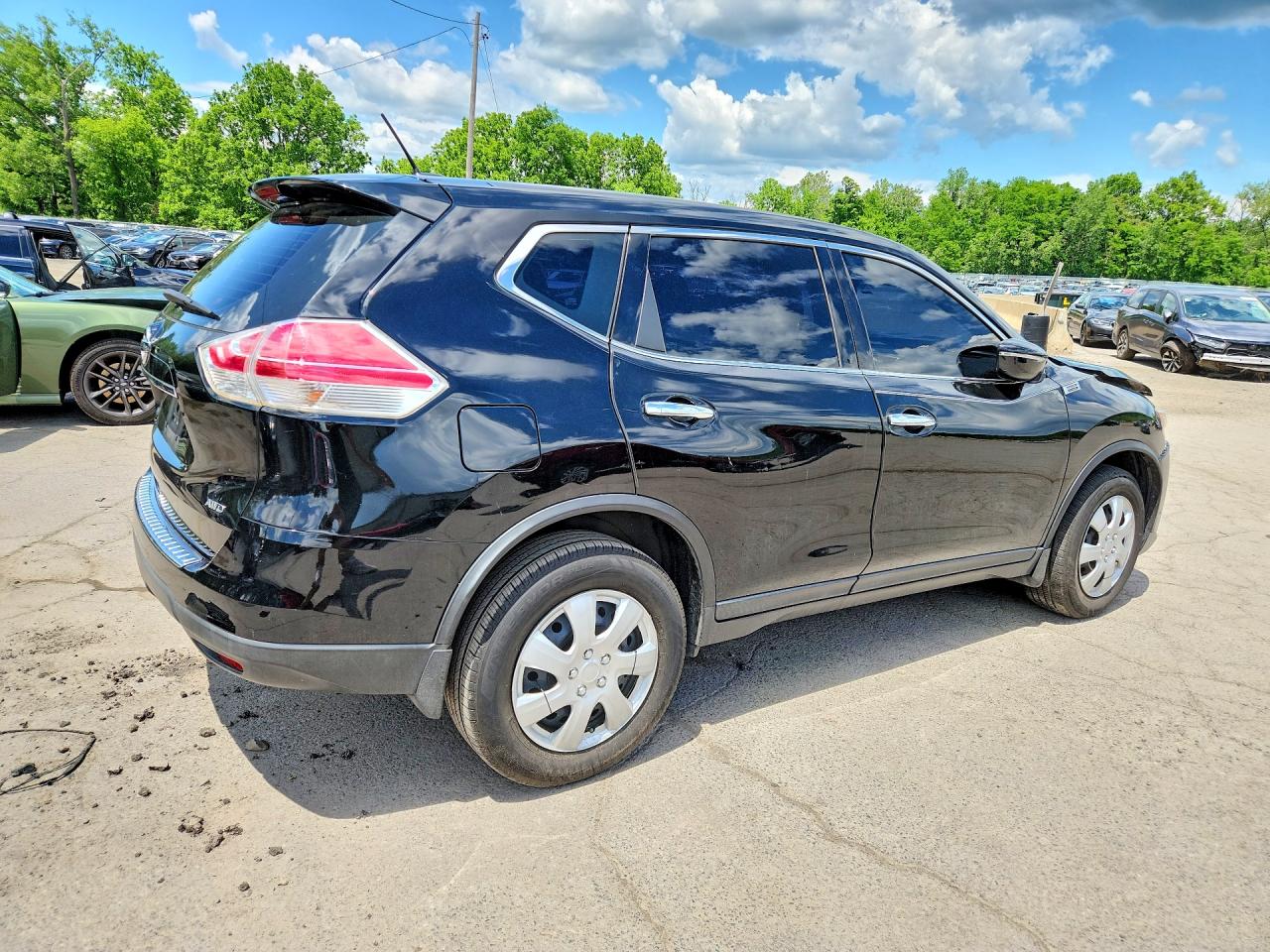 2015 Nissan Rogue Black vin: KNMAT2MV4FP588613