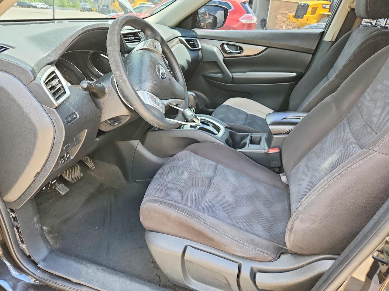 2015 Nissan Rogue Black vin: KNMAT2MV4FP588613