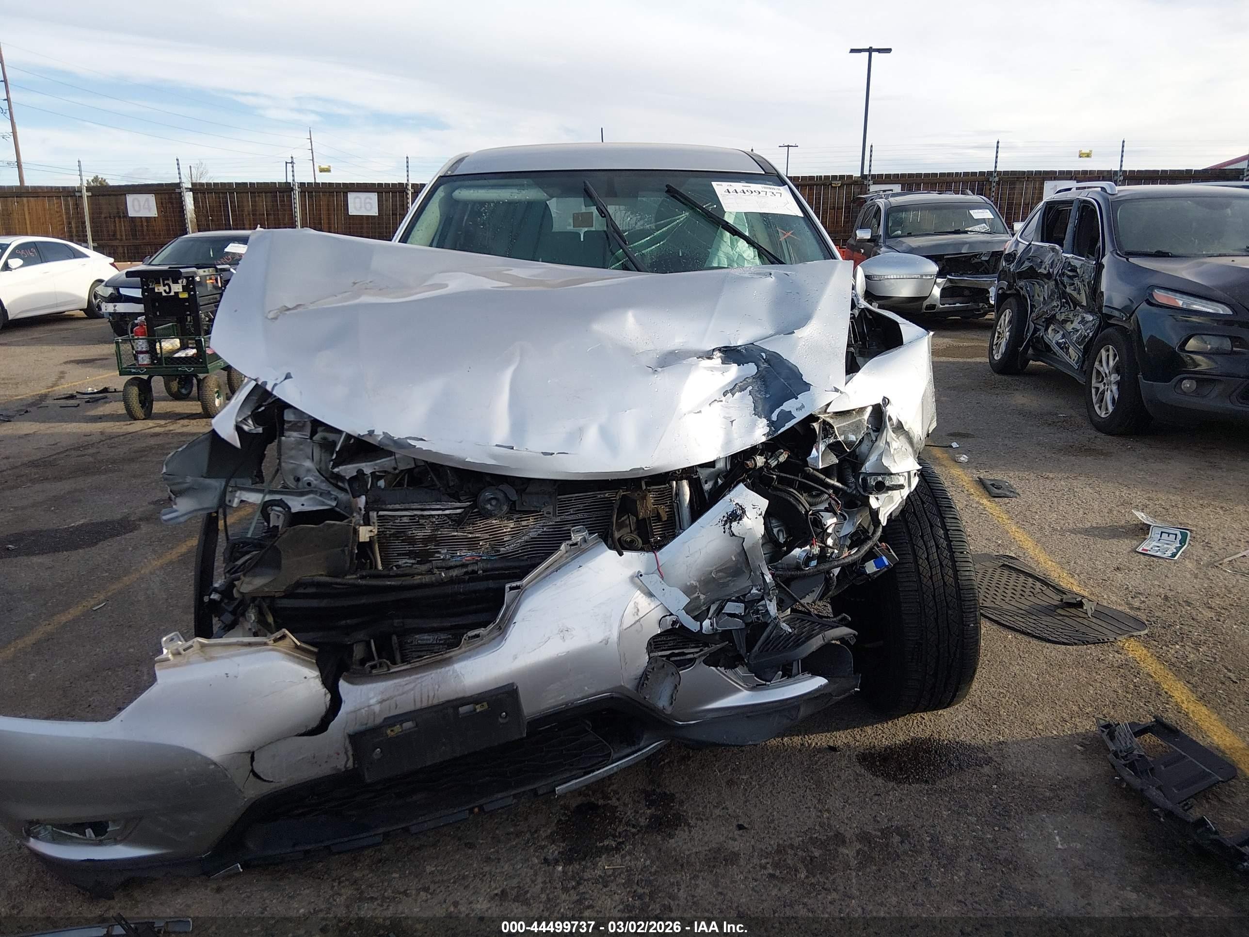 2015 Nissan Rogue S Silver vin: KNMAT2MV4FP591513