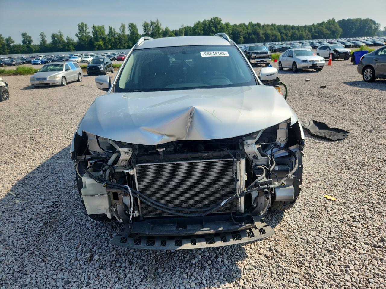 2016 Nissan Rogue S Silver vin: KNMAT2MV4GP633597