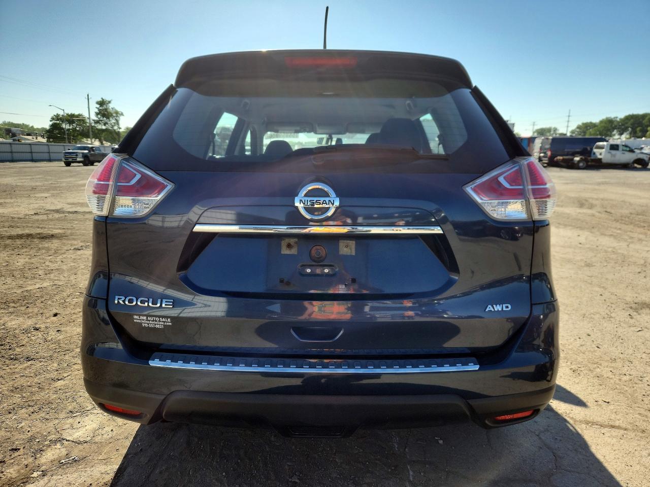 2016 Nissan Rogue S Blue vin: KNMAT2MV4GP662839