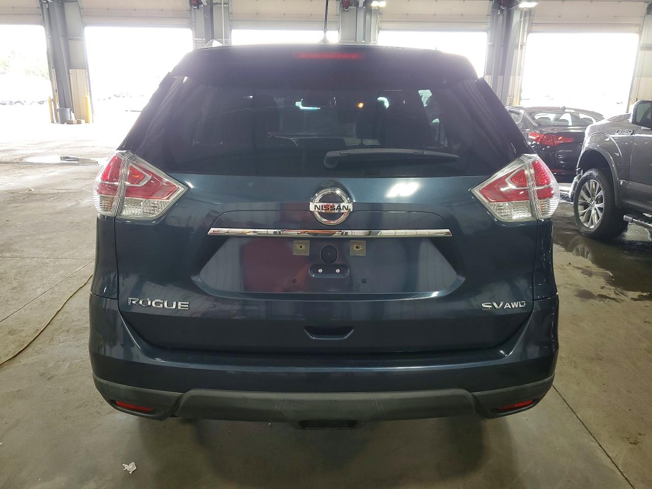 2016 Nissan Rogue Sv Blue vin: KNMAT2MV4GP700134