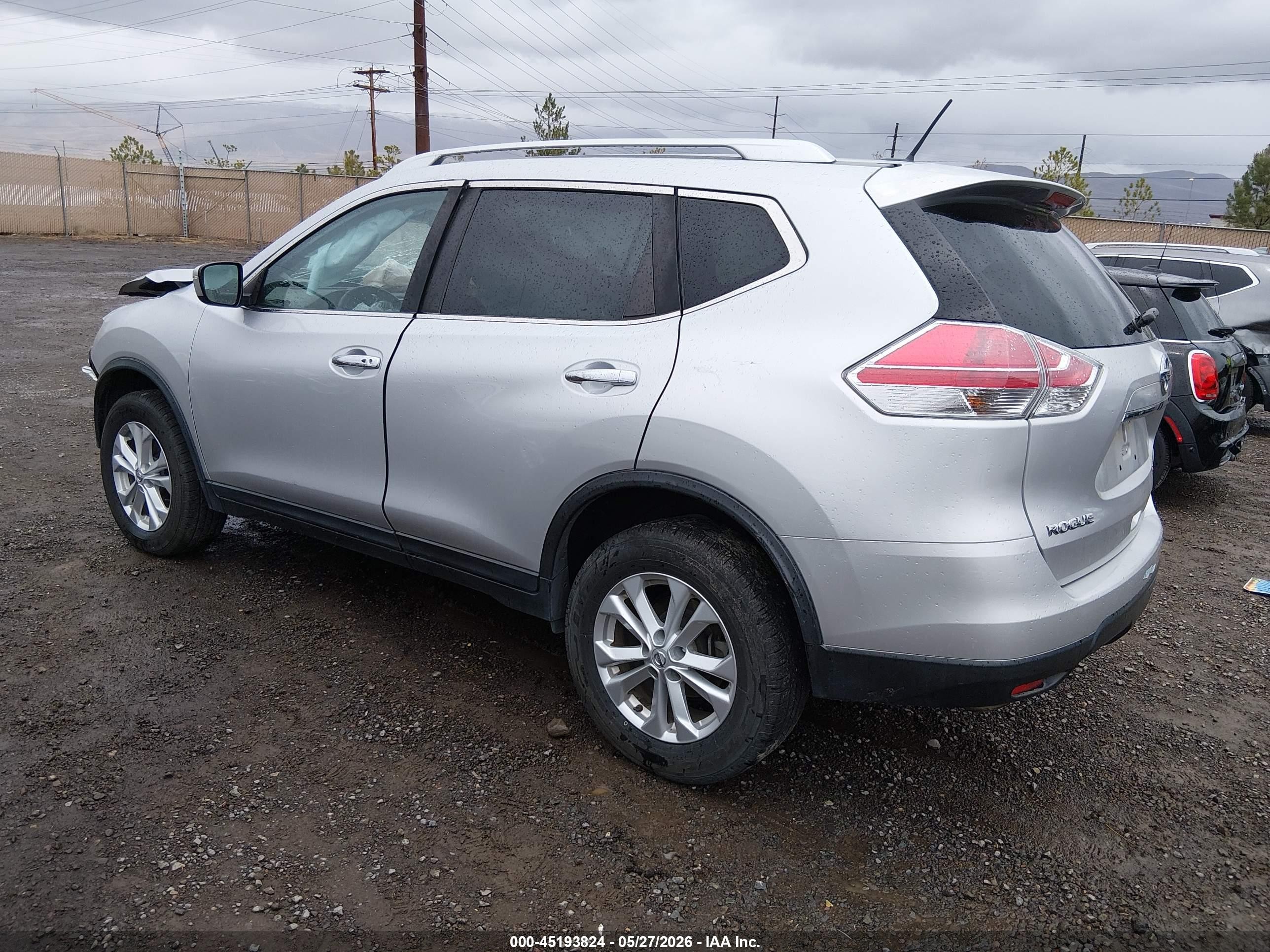 2016 Nissan Rogue Sv Silver vin: KNMAT2MV4GP736244