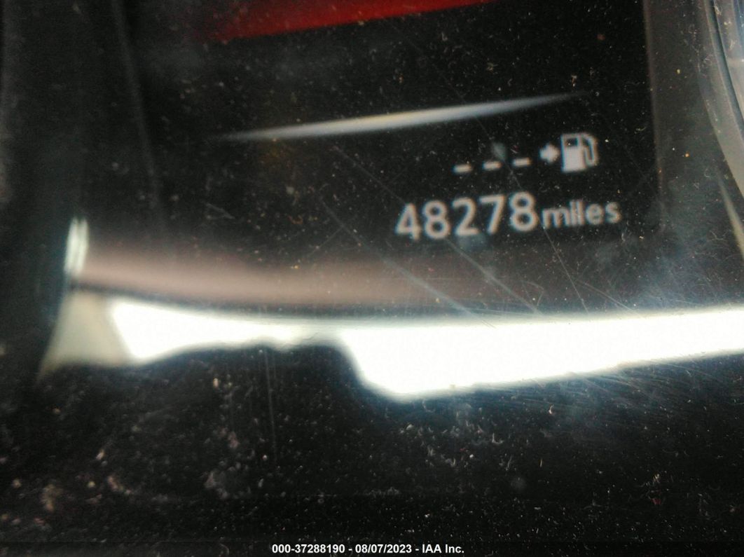2017 Nissan Rogue Sv Silver vin: KNMAT2MV4HP598142