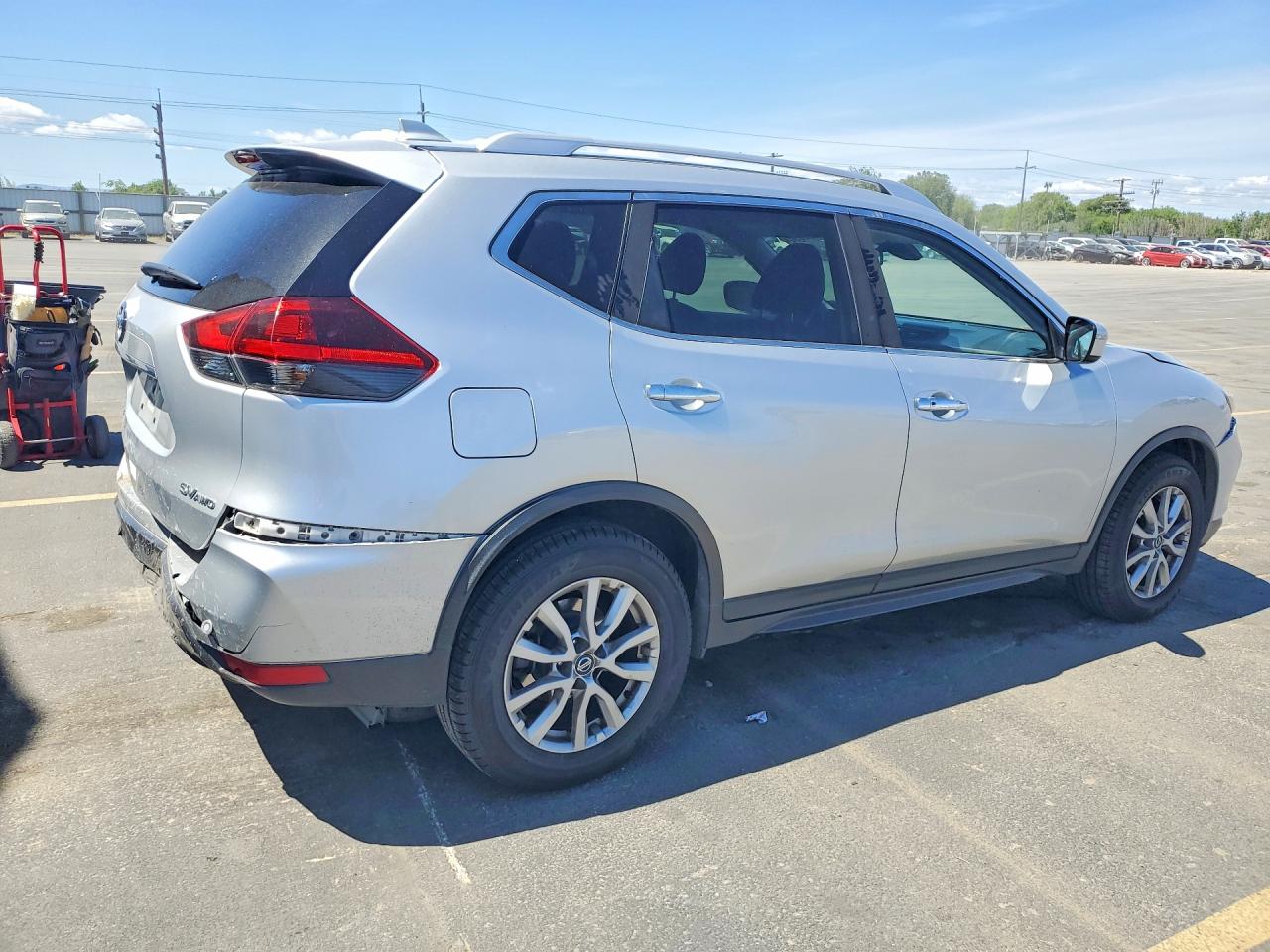 2019 Nissan Rogue Sv Silver vin: KNMAT2MV4KP507510