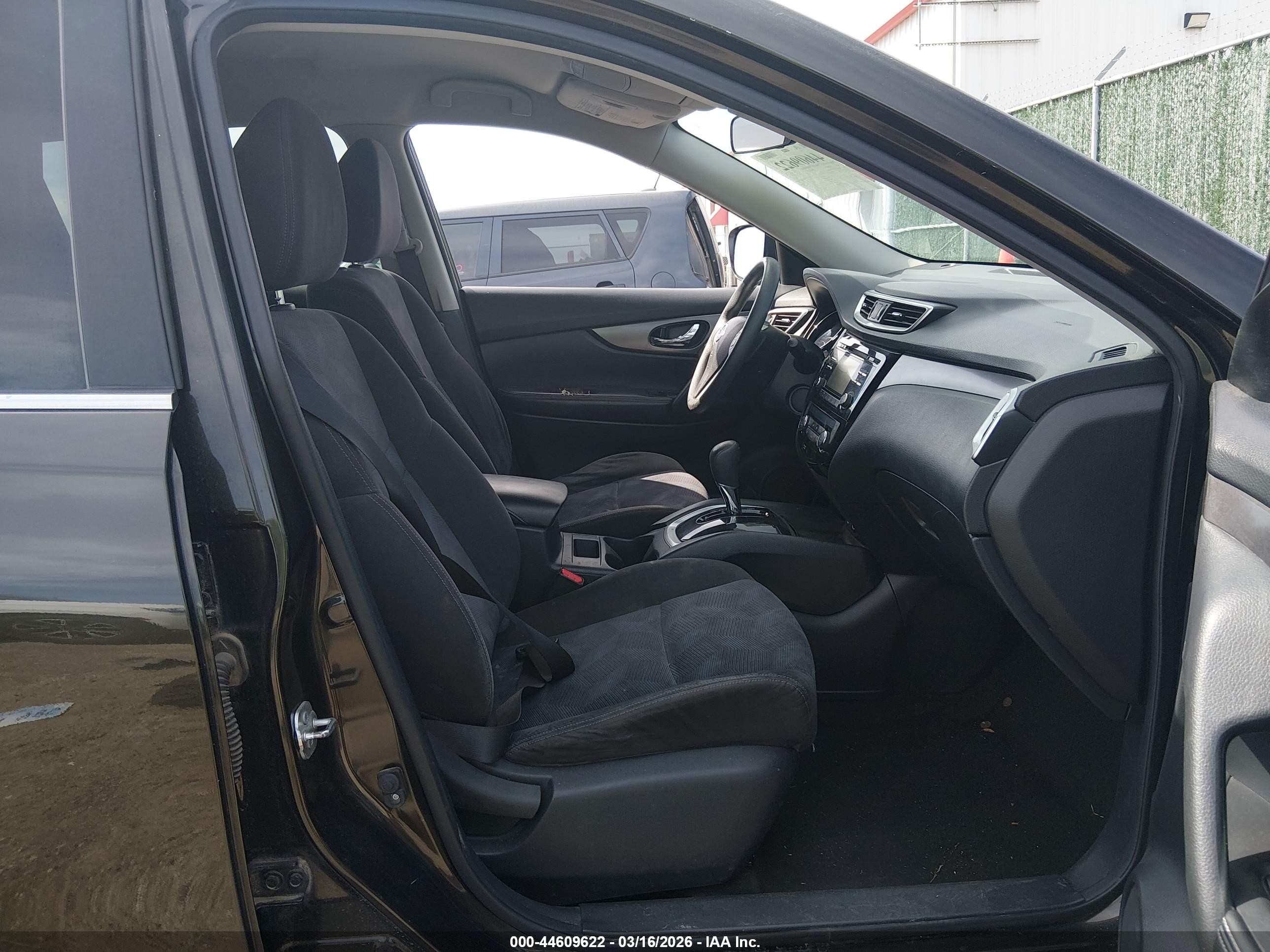 2015 Nissan Rogue Sv Brown vin: KNMAT2MV5FP514780