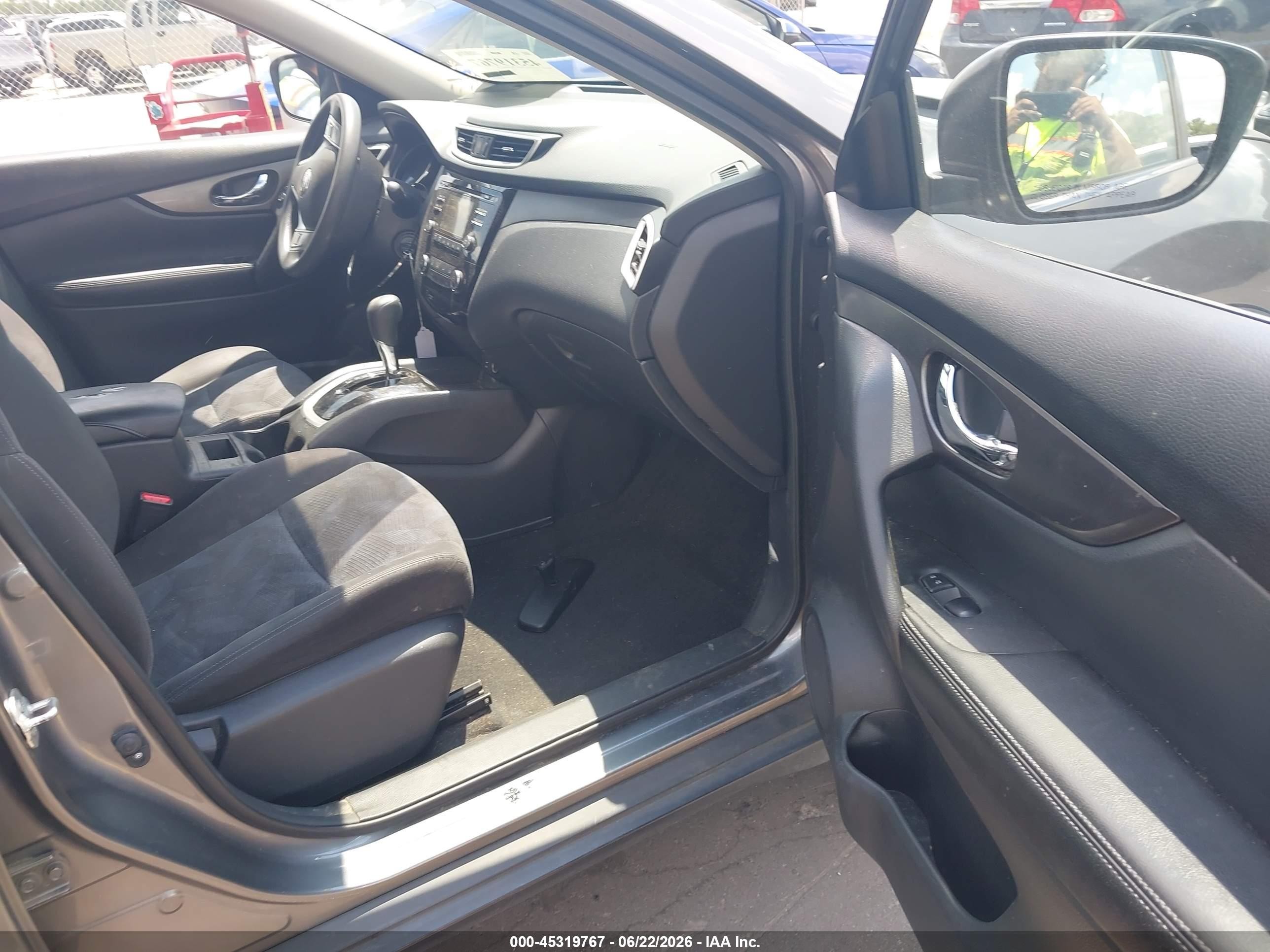2015 Nissan Rogue S Gray vin: KNMAT2MV5FP515959