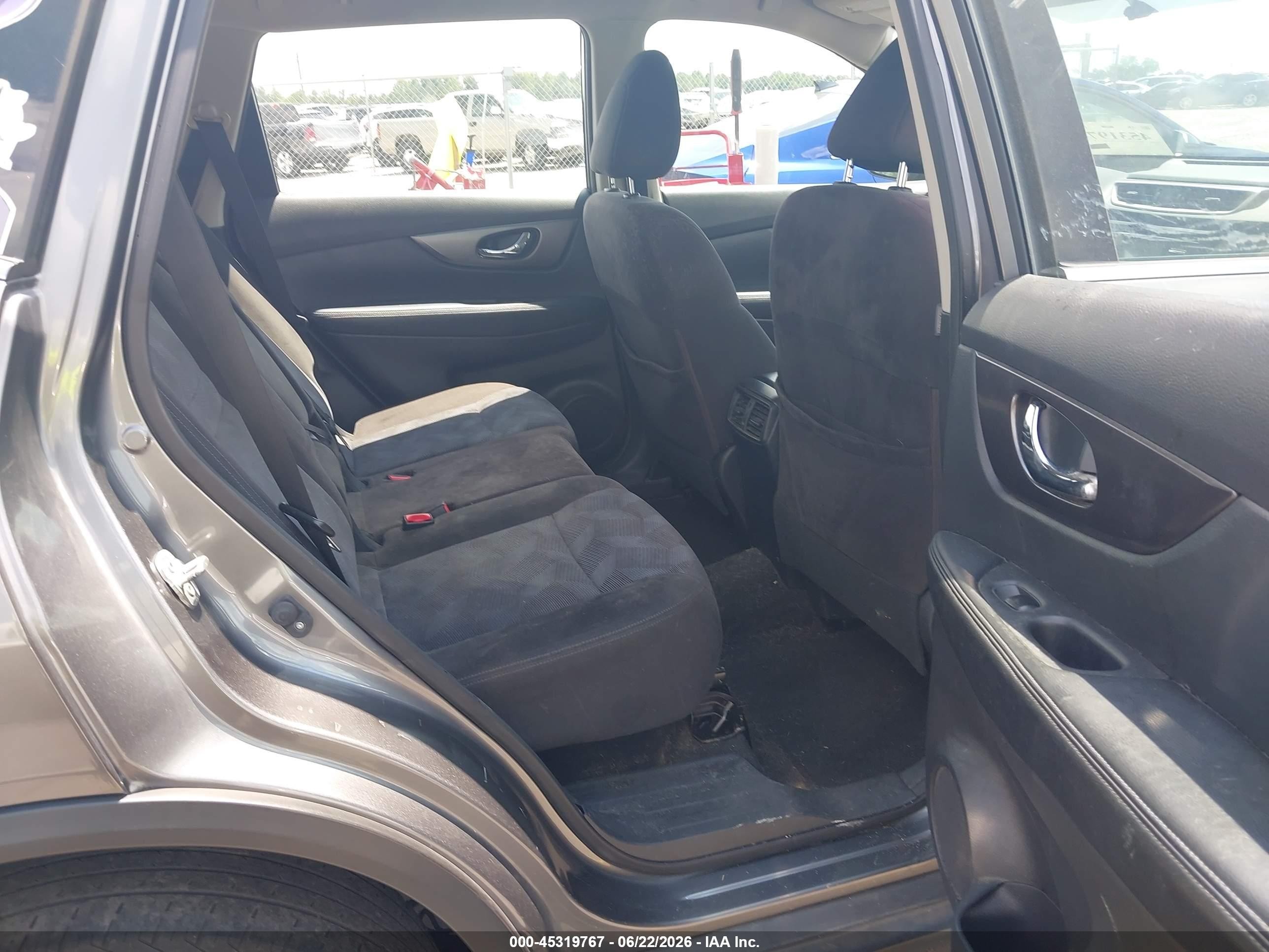 2015 Nissan Rogue S Gray vin: KNMAT2MV5FP515959