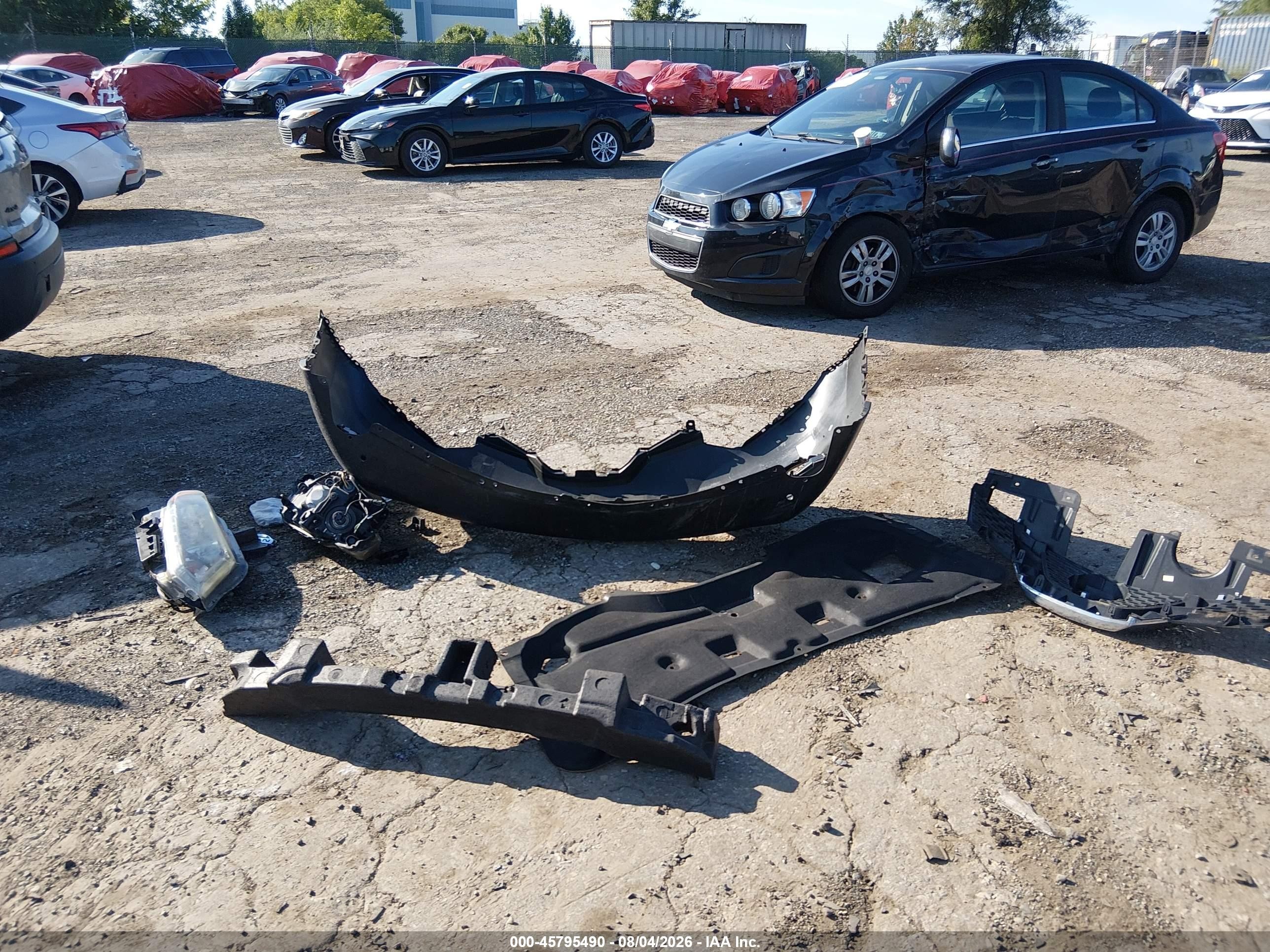 2015 Nissan Rogue S Black vin: KNMAT2MV5FP516805