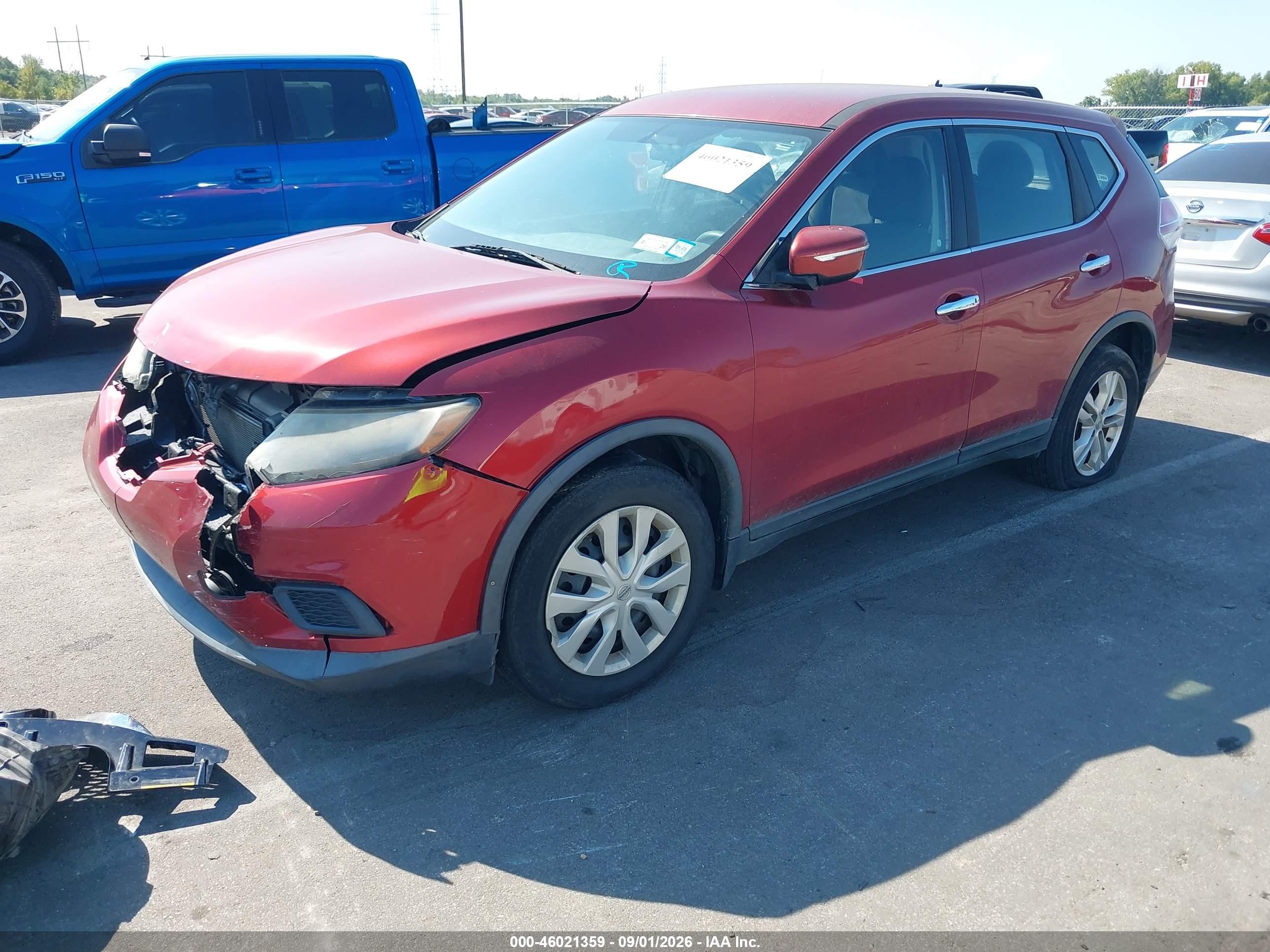 2015 Nissan Rogue S Red vin: KNMAT2MV5FP527898