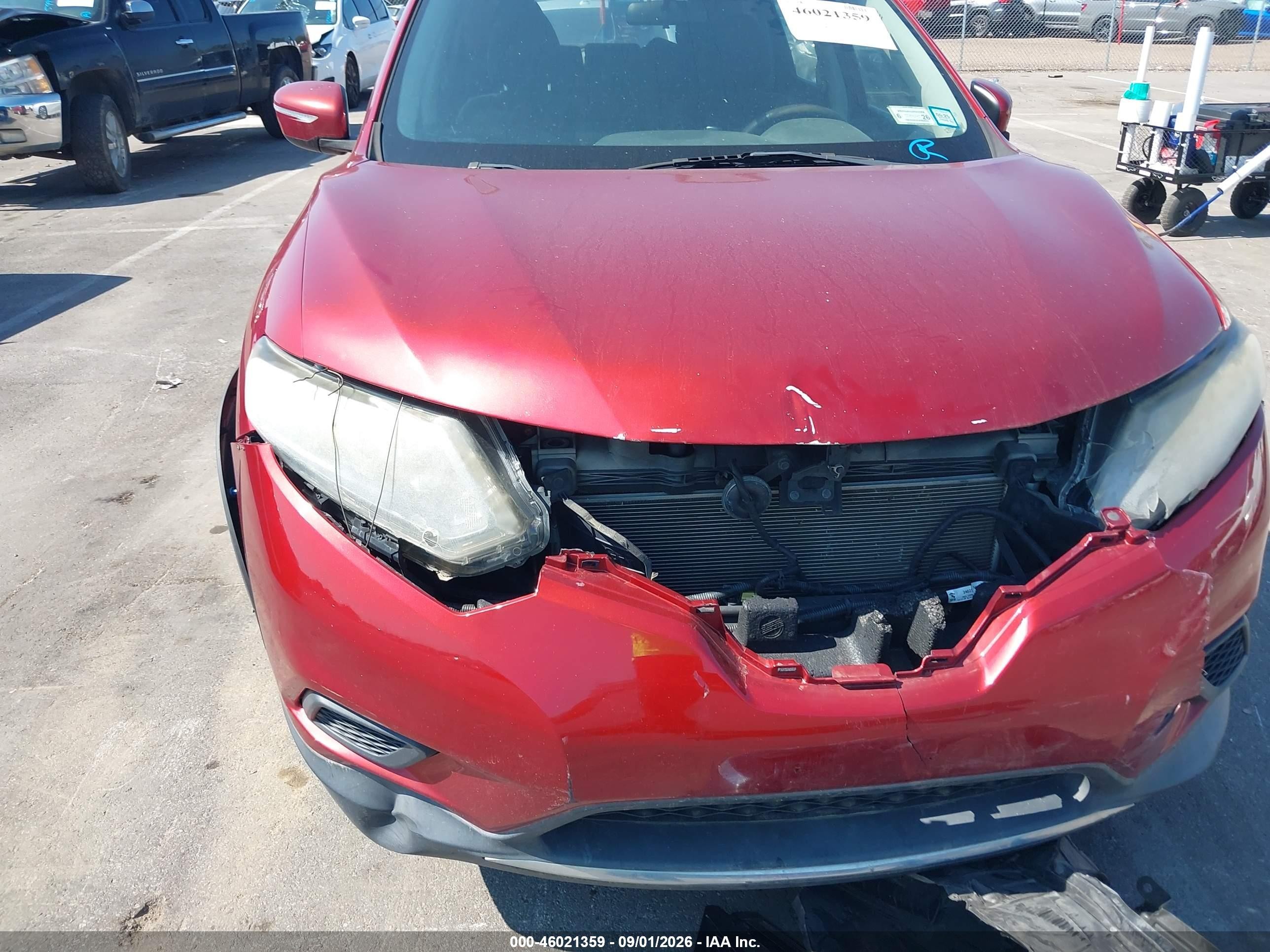 2015 Nissan Rogue S Red vin: KNMAT2MV5FP527898