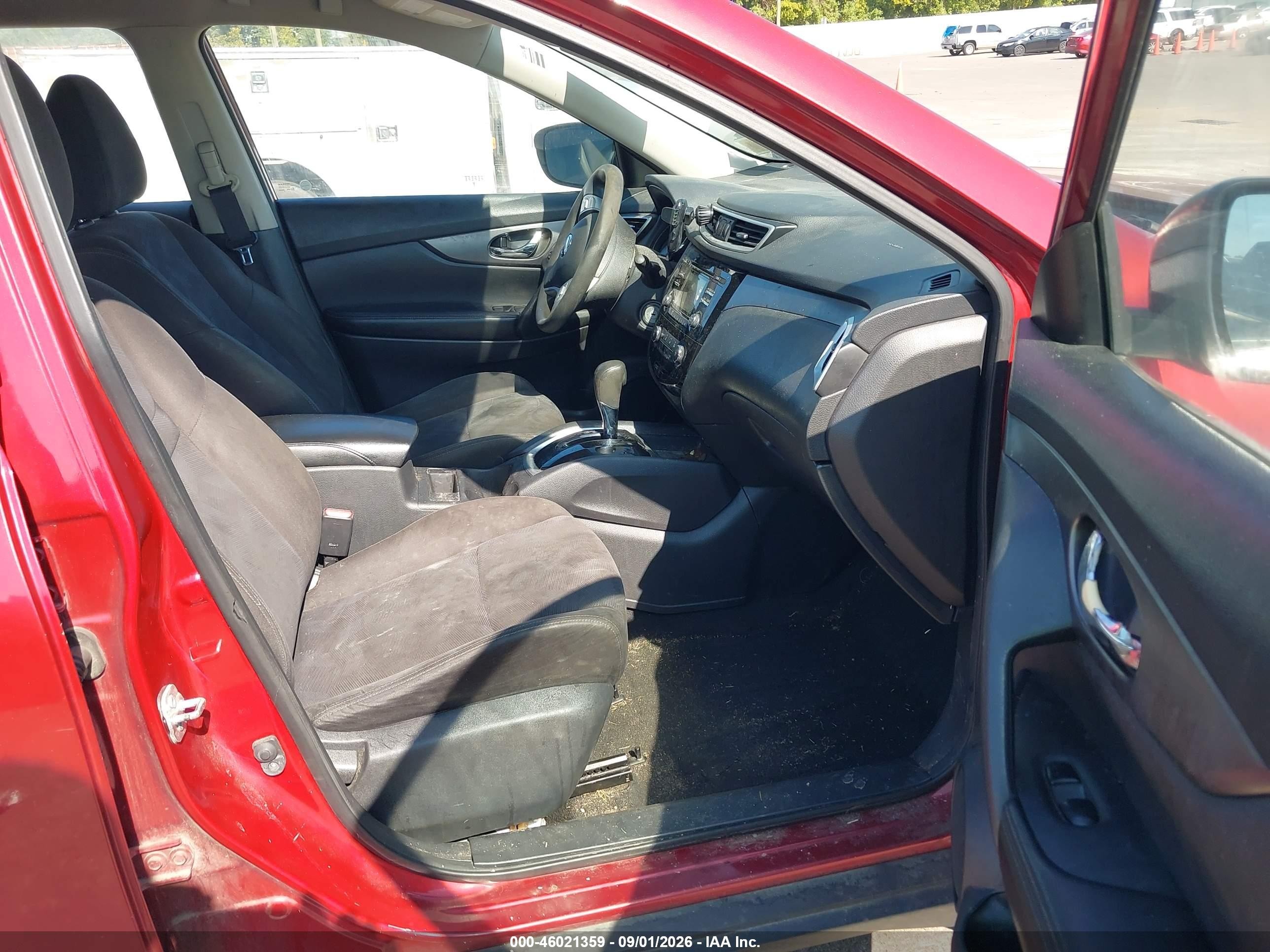 2015 Nissan Rogue S Red vin: KNMAT2MV5FP527898