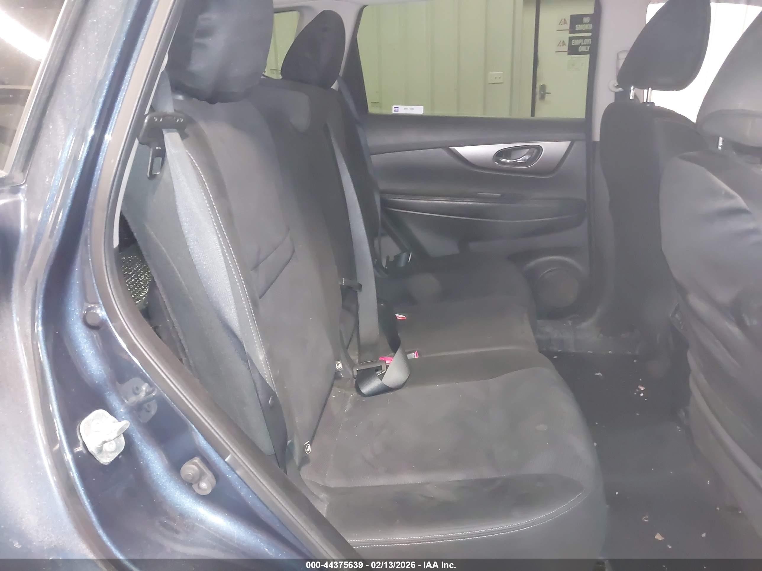 2015 Nissan Rogue S Синий vin: KNMAT2MV5FP549173