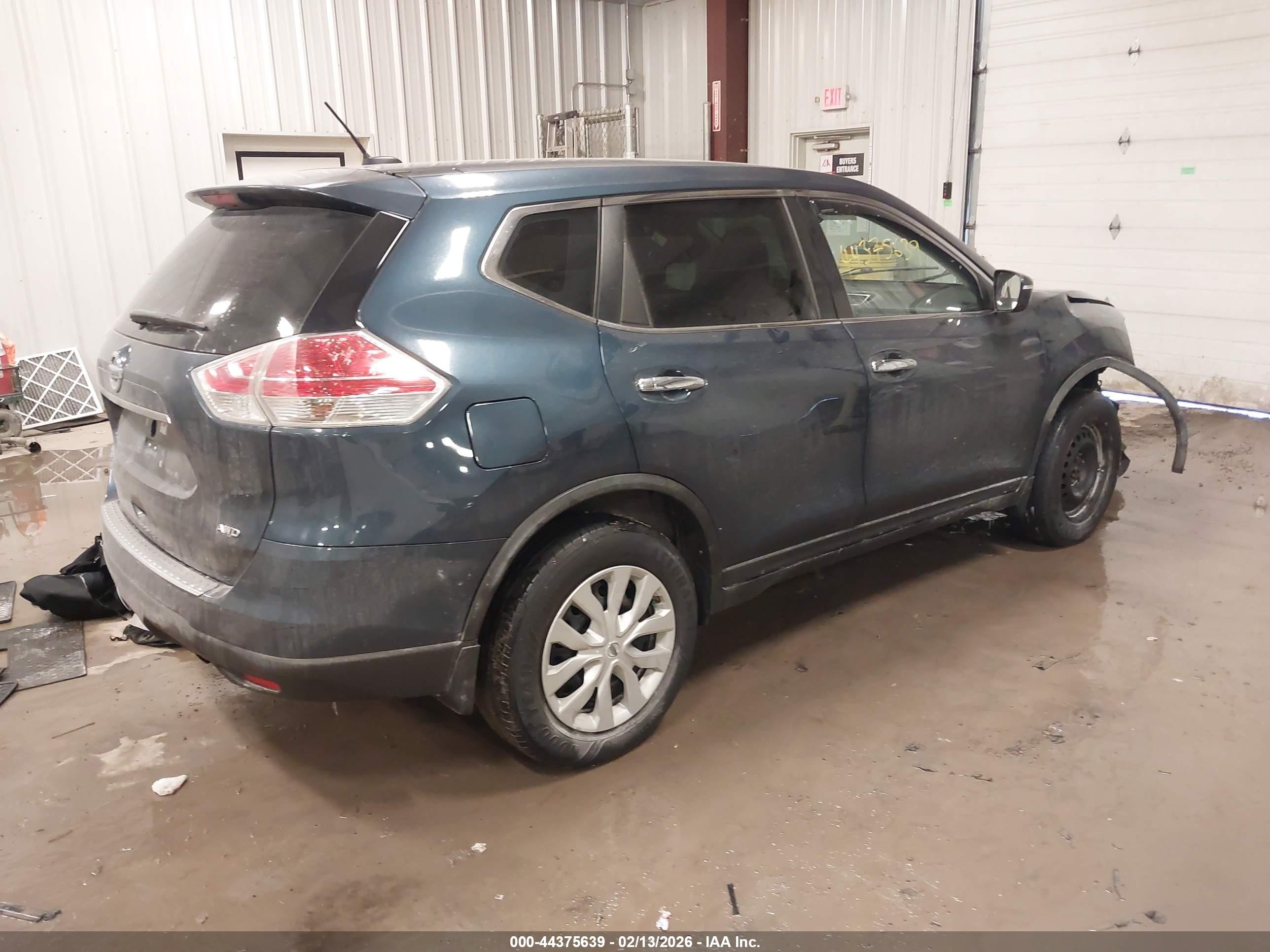2015 Nissan Rogue S Синий vin: KNMAT2MV5FP549173