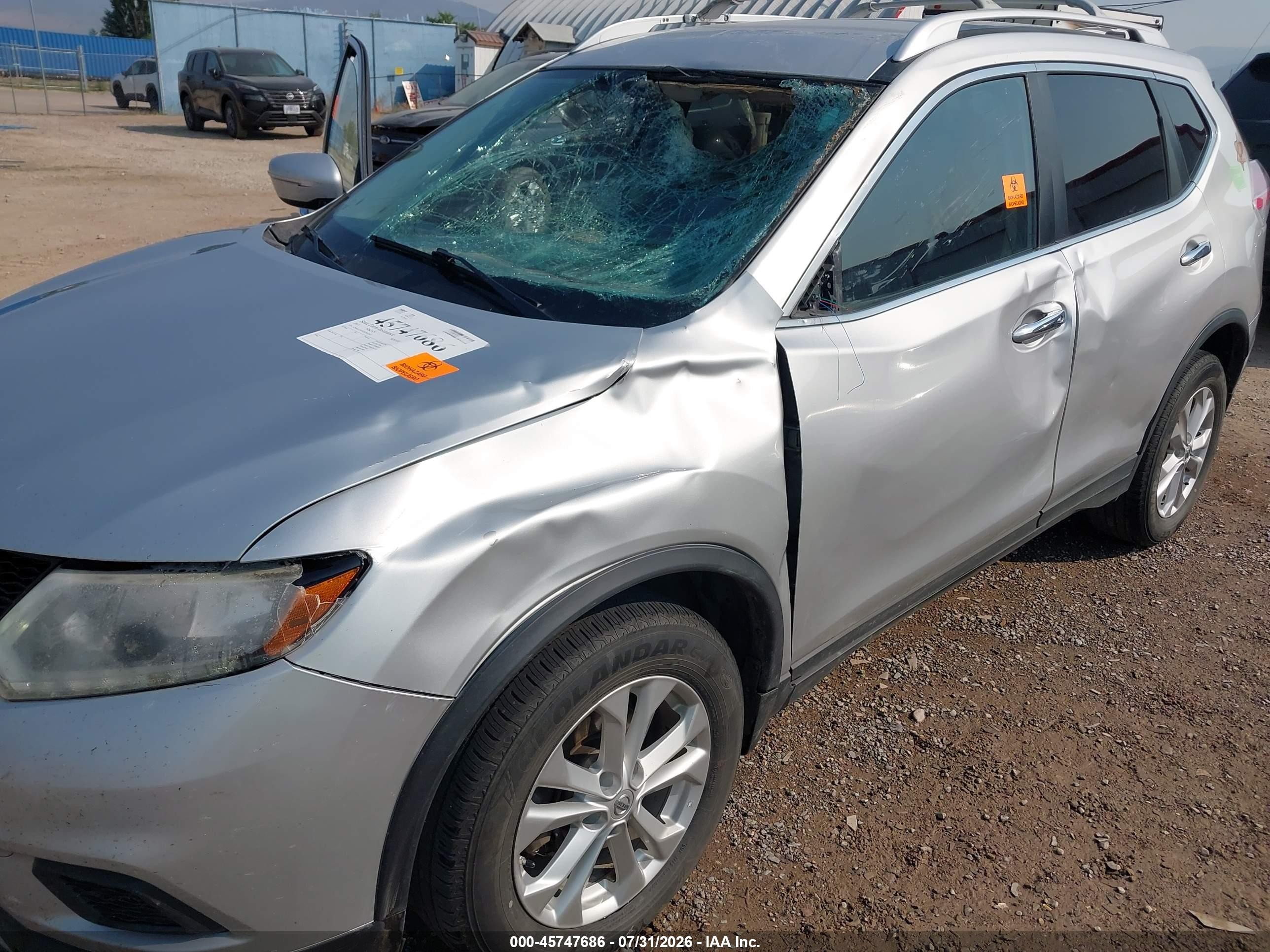 2015 Nissan Rogue Sv Silver vin: KNMAT2MV5FP552607