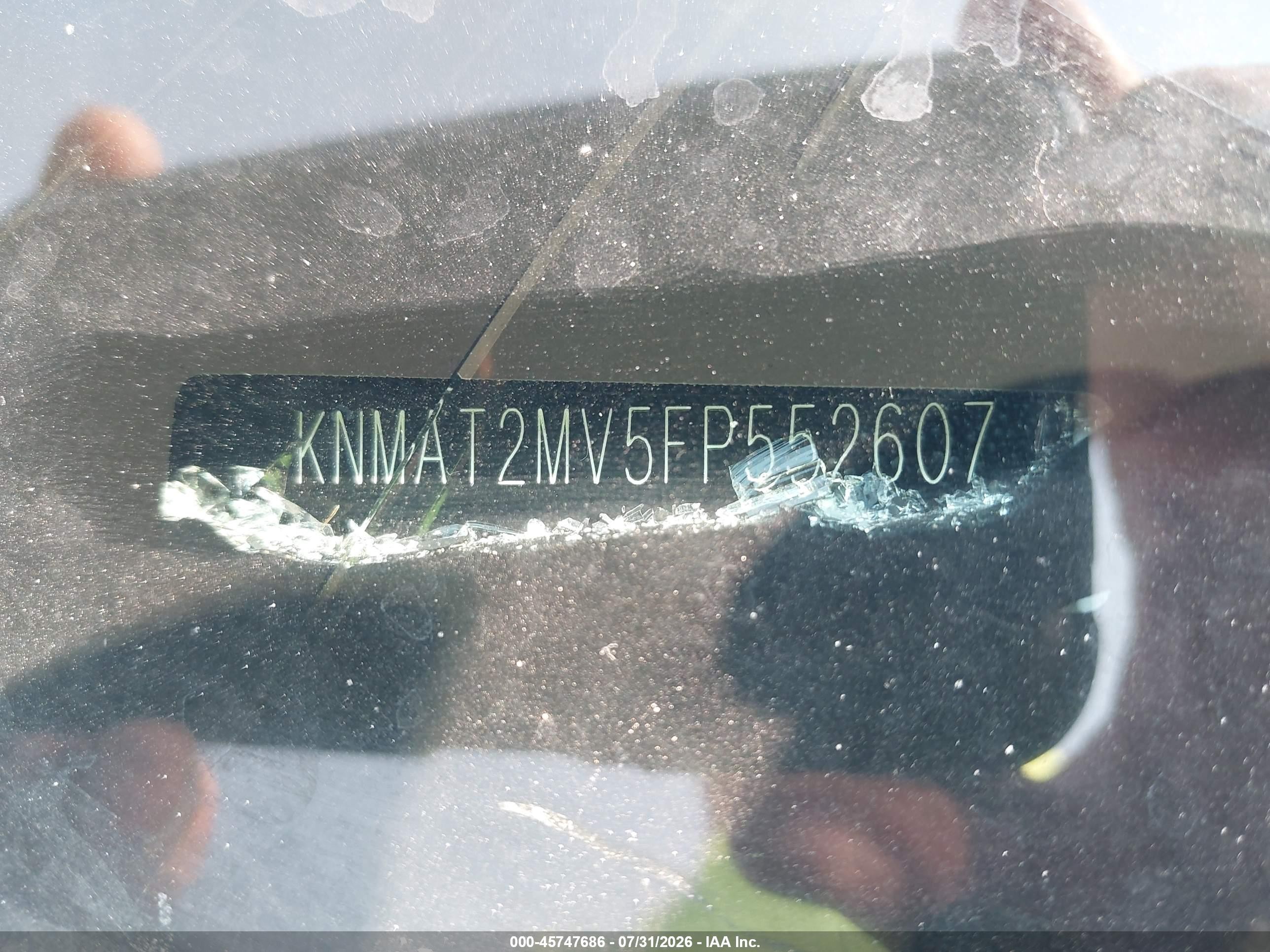 2015 Nissan Rogue Sv Silver vin: KNMAT2MV5FP552607