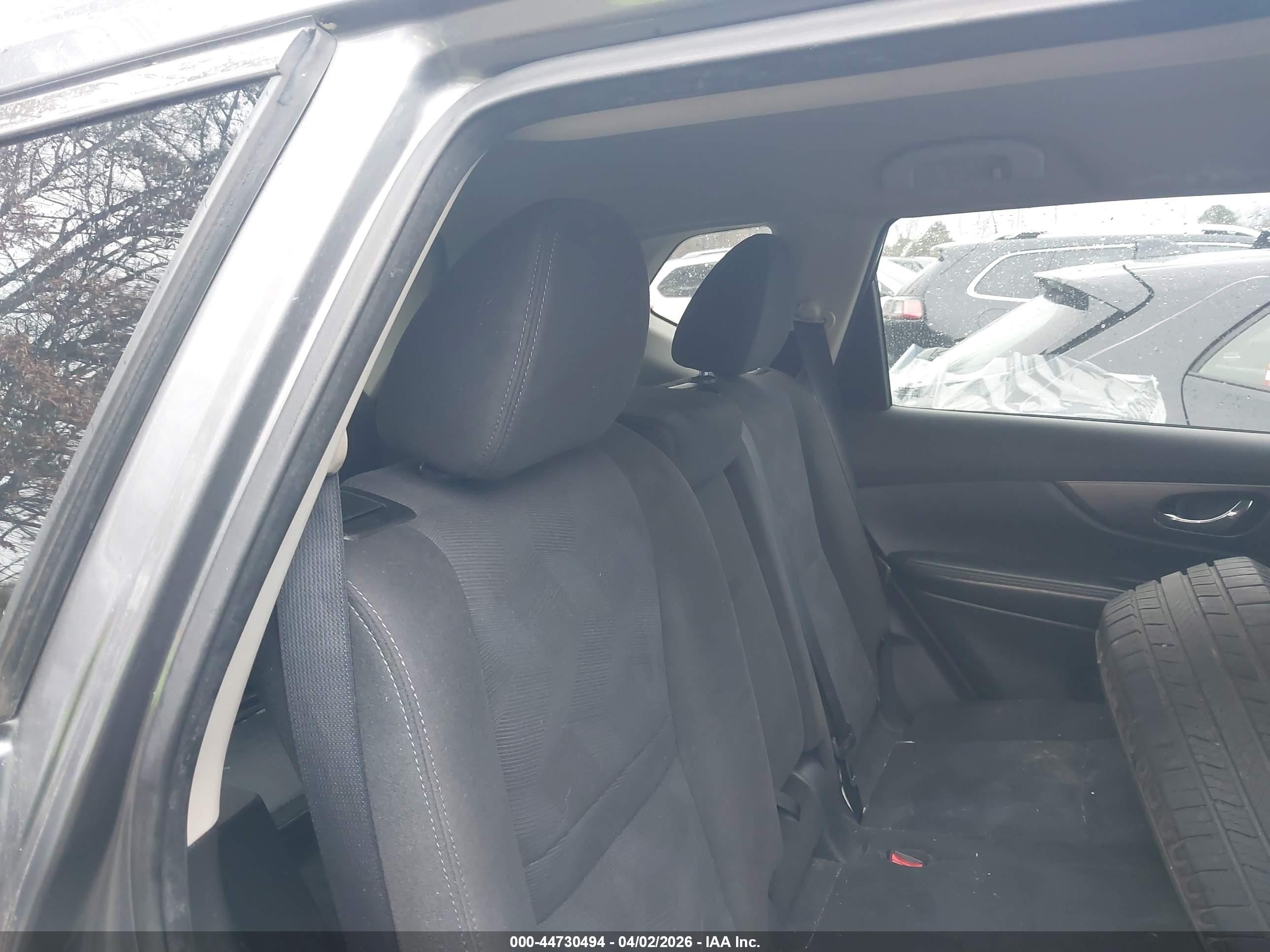 2015 Nissan Rogue Sv Gray vin: KNMAT2MV5FP567091