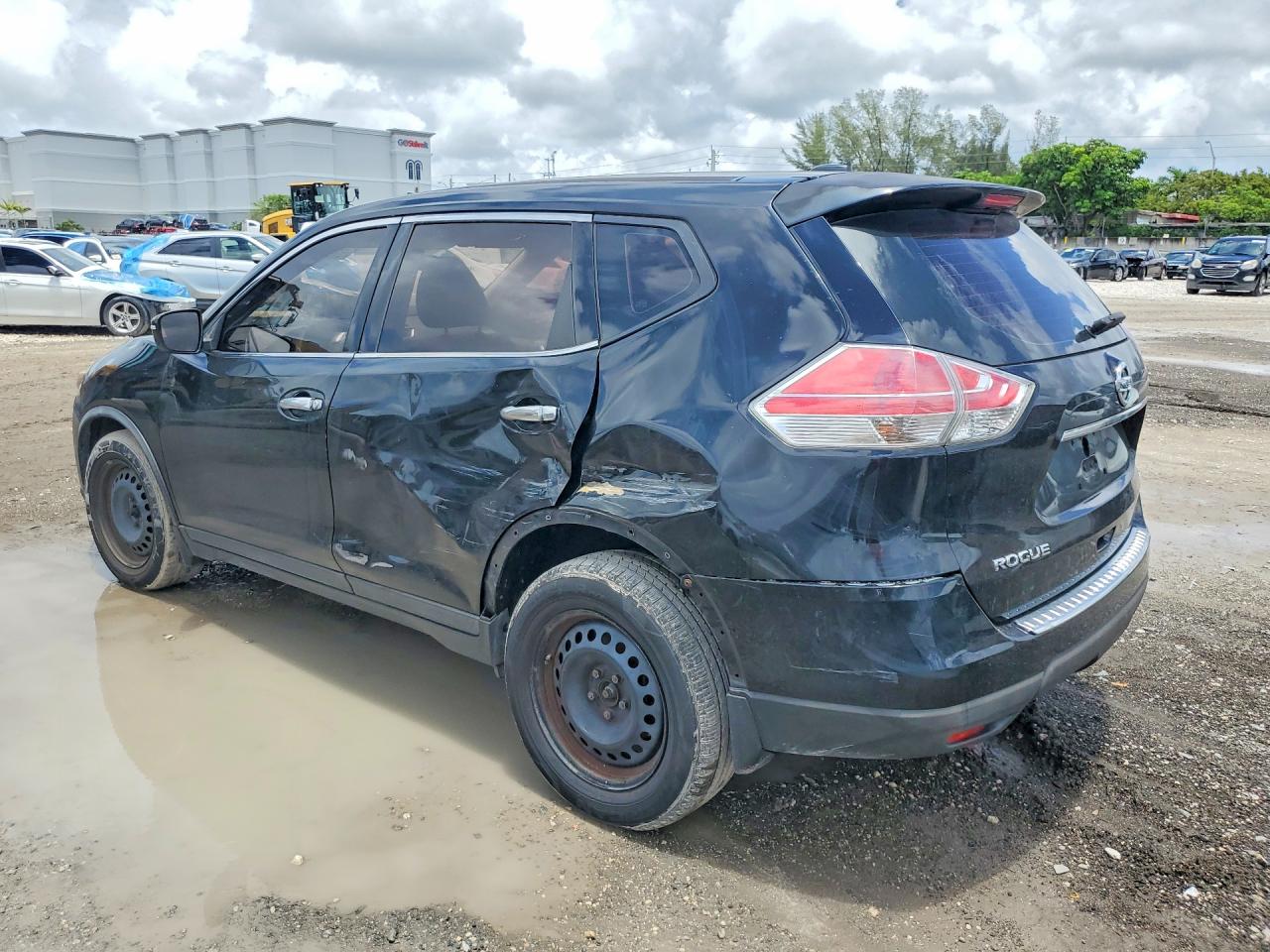 2015 Nissan Rogue S Black vin: KNMAT2MV5FP580309
