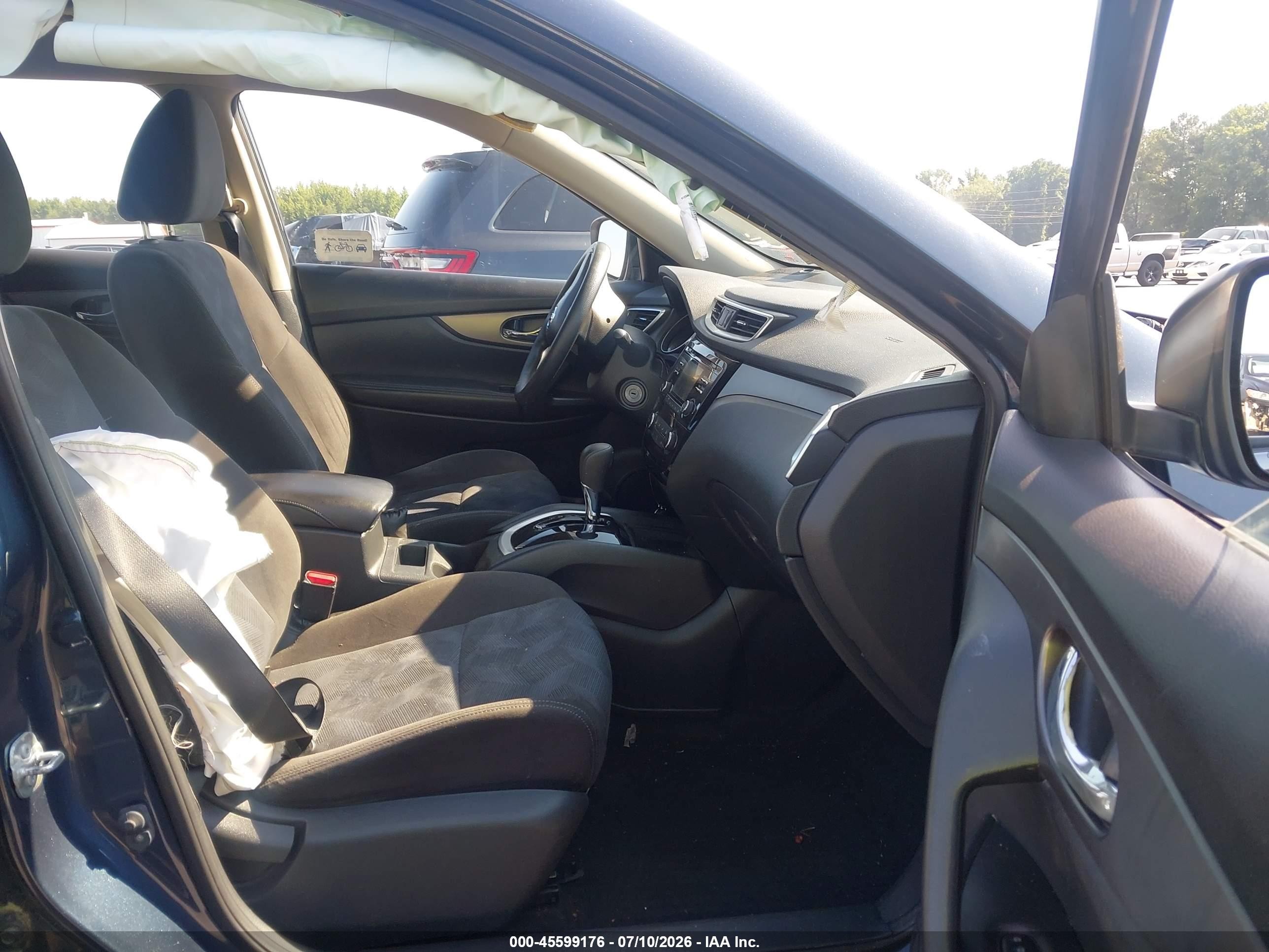 2015 Nissan Rogue S Blue vin: KNMAT2MV5FP580603