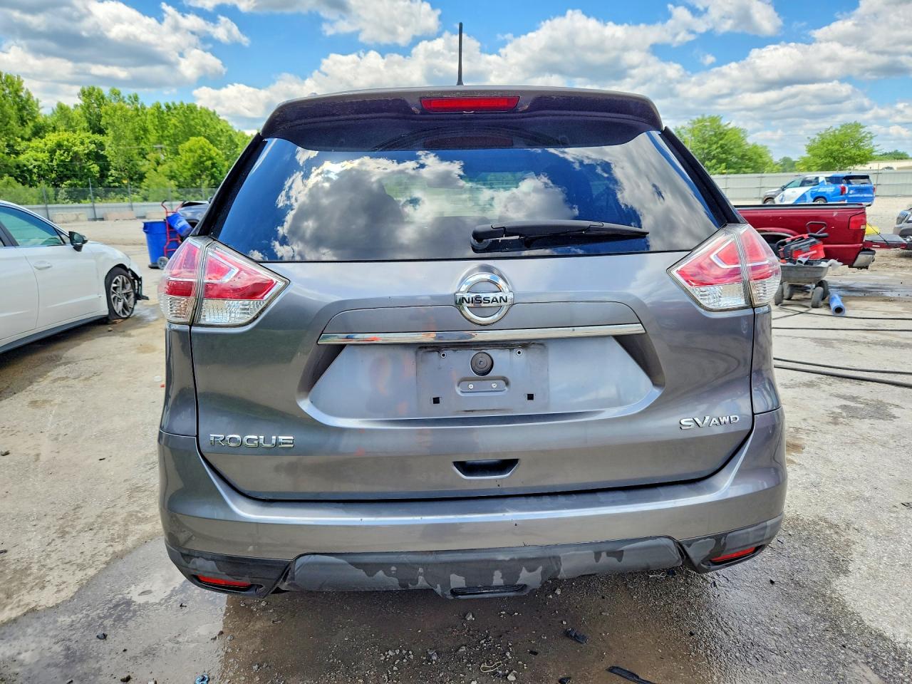 2016 Nissan Rogue Sv Серый vin: KNMAT2MV5GP677317