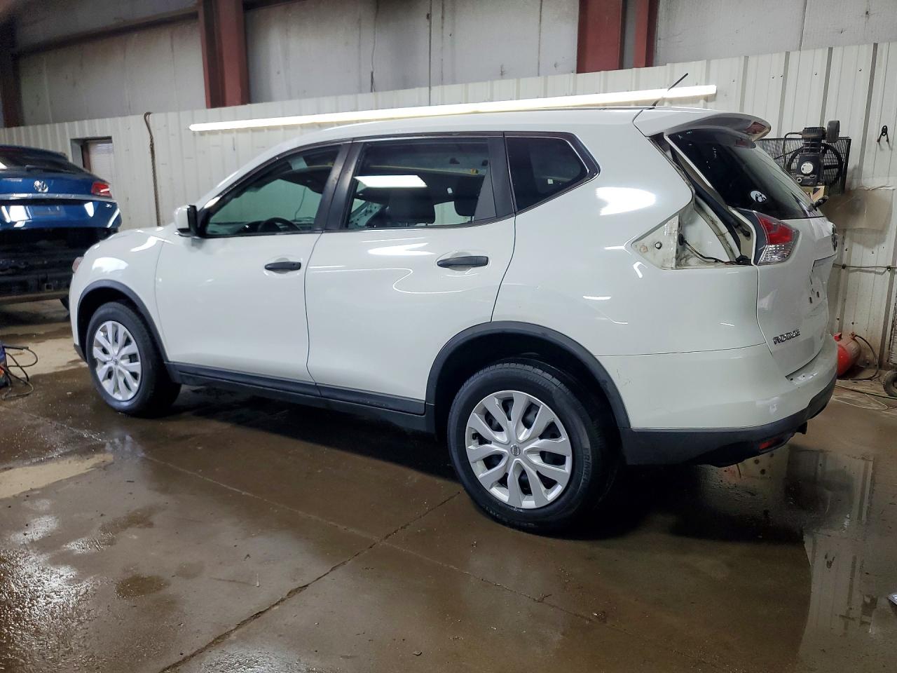 2016 Nissan Rogue S White vin: KNMAT2MV5GP687331
